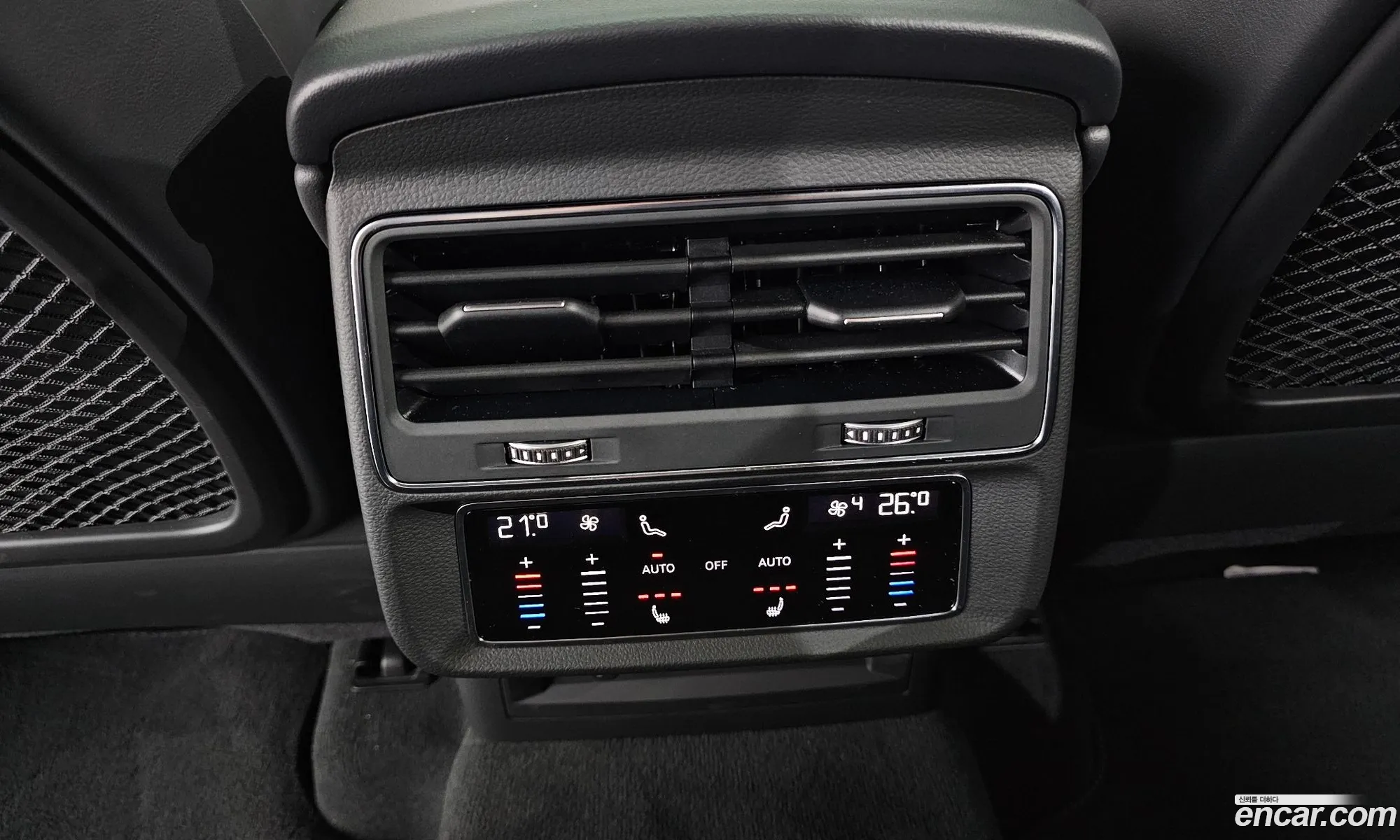 Audi Q8 2026 WAUZZZF15TD017596 — 8