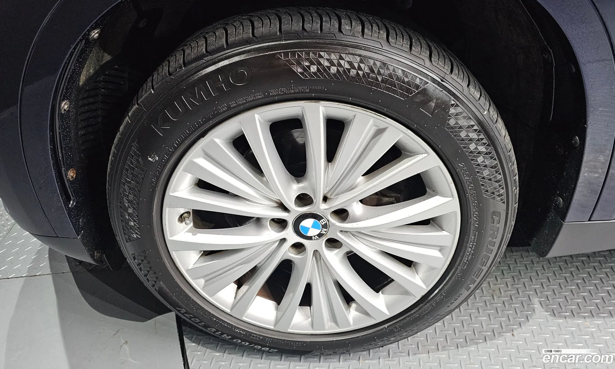 BMW X5 2017 — 2