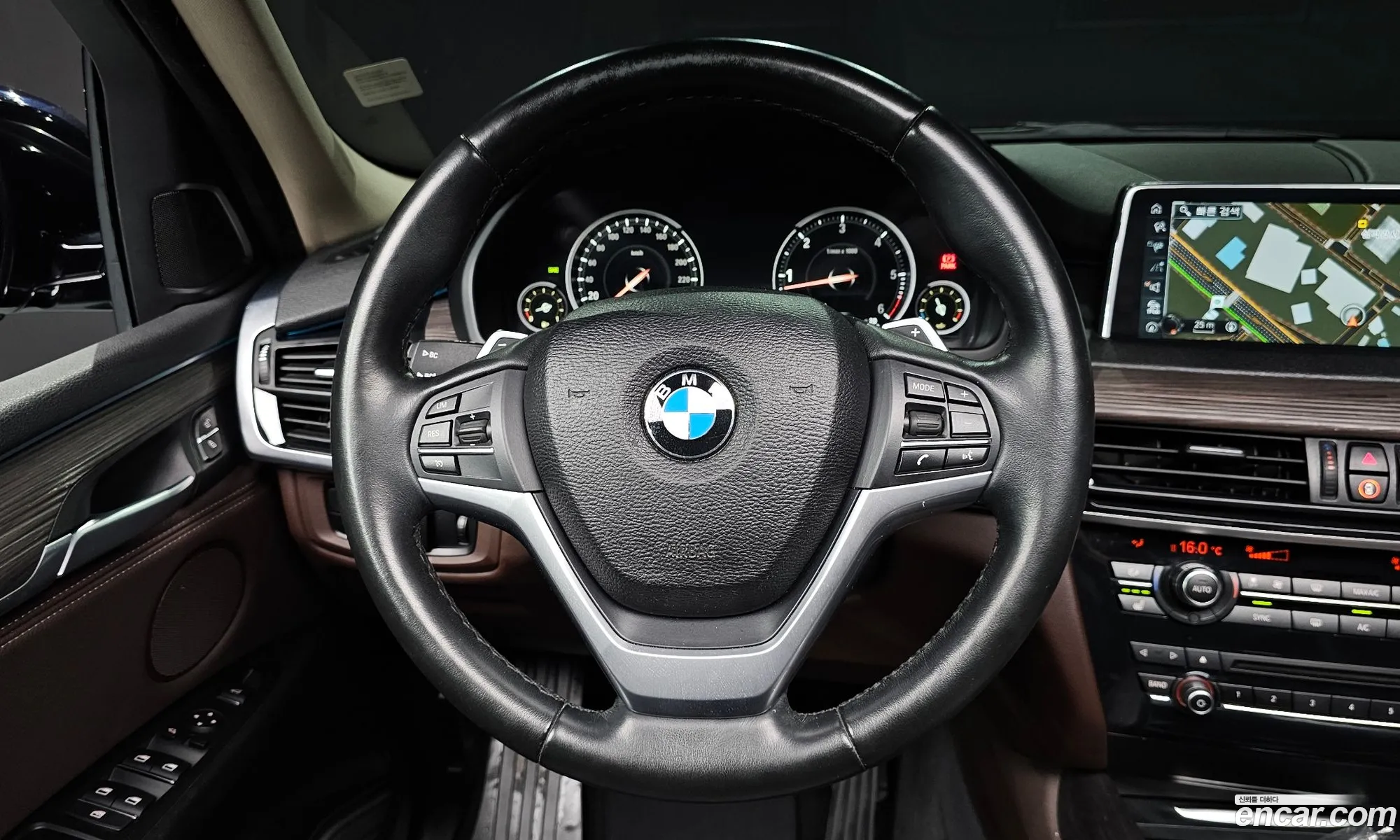 BMW X5 2017 — 12
