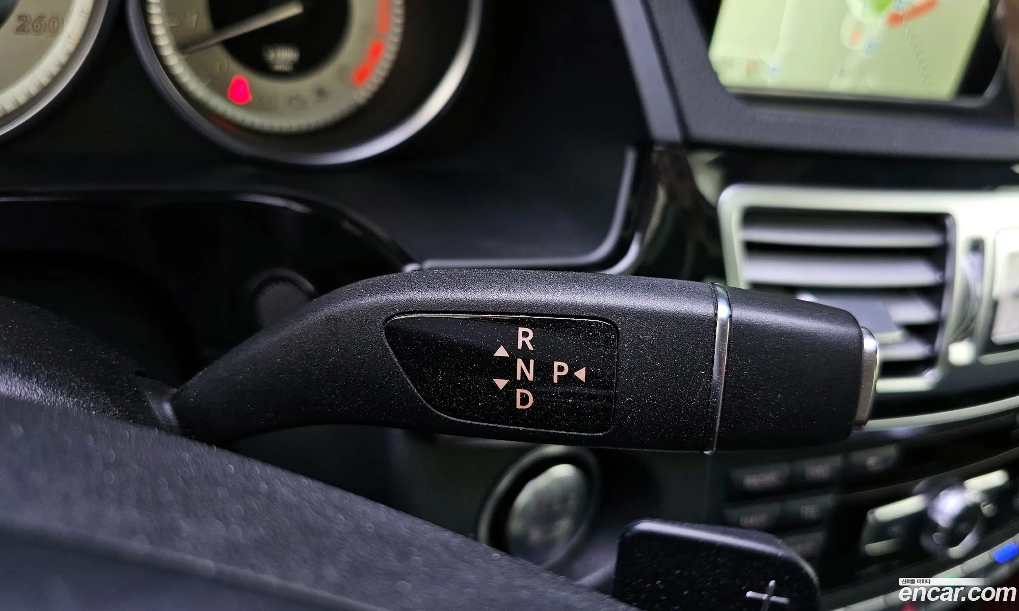 Mercedes-Benz E-Class W212 2013 WDDHF8JB4EA925615 — 12