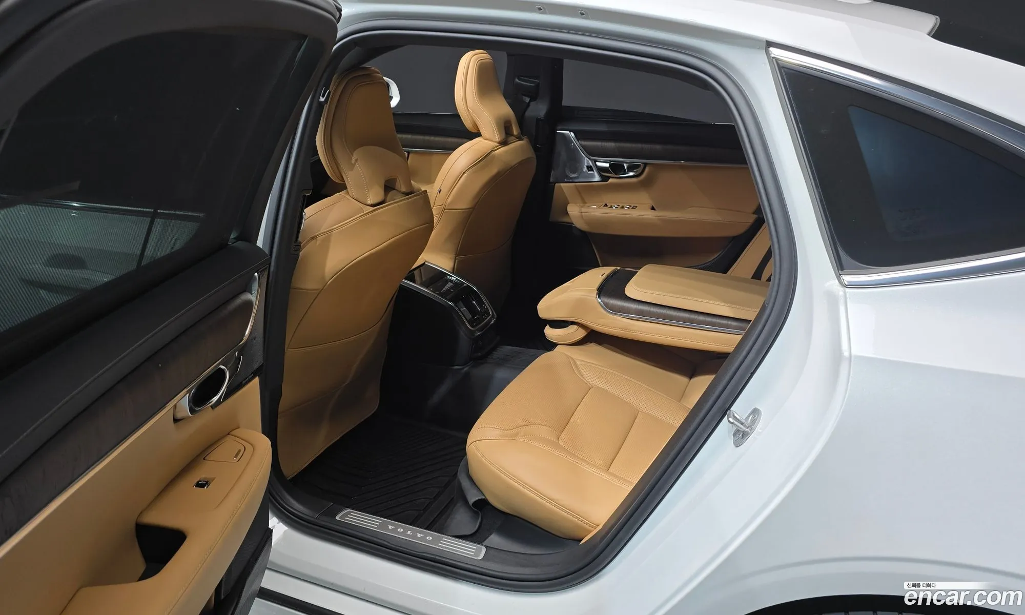 Volvo S90 2024 — 26