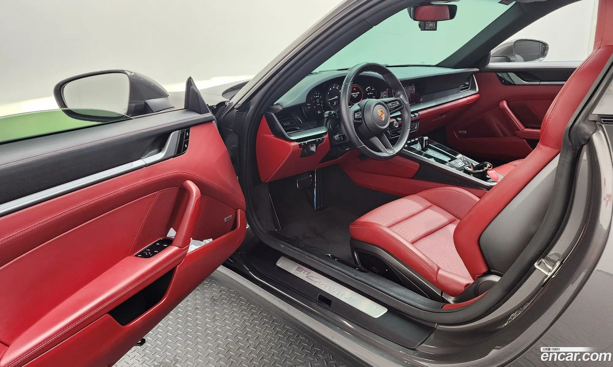 Porsche 911 2020 WP0AB299XLS225725 — 2