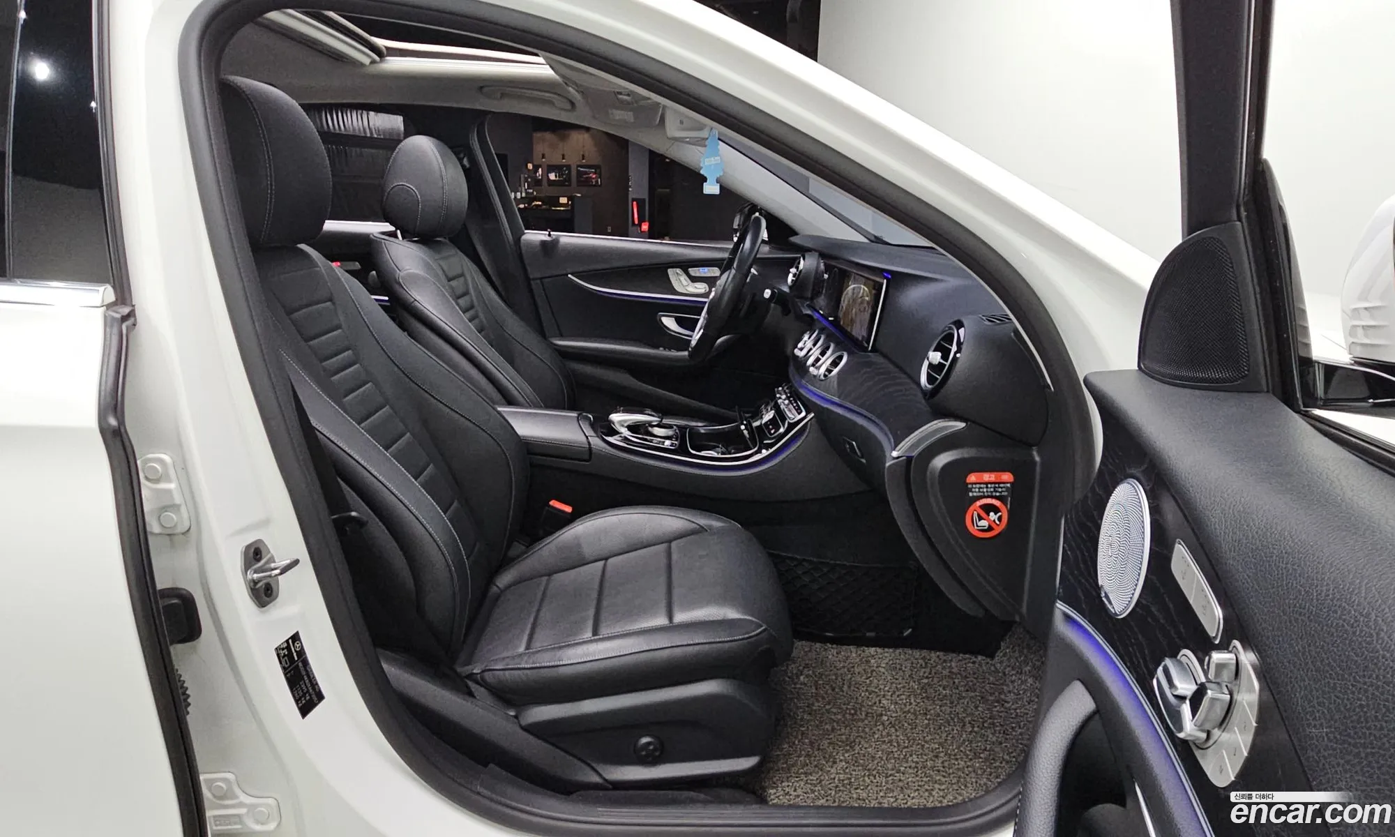 Mercedes-Benz E-Class W213 2019 — 20