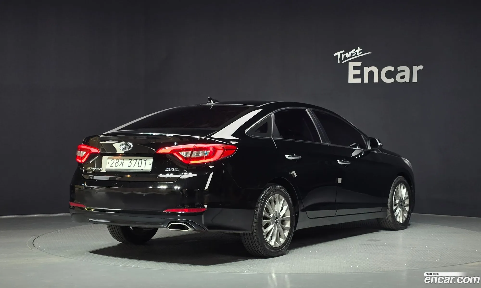 Hyundai LF Sonata 2014 — 19