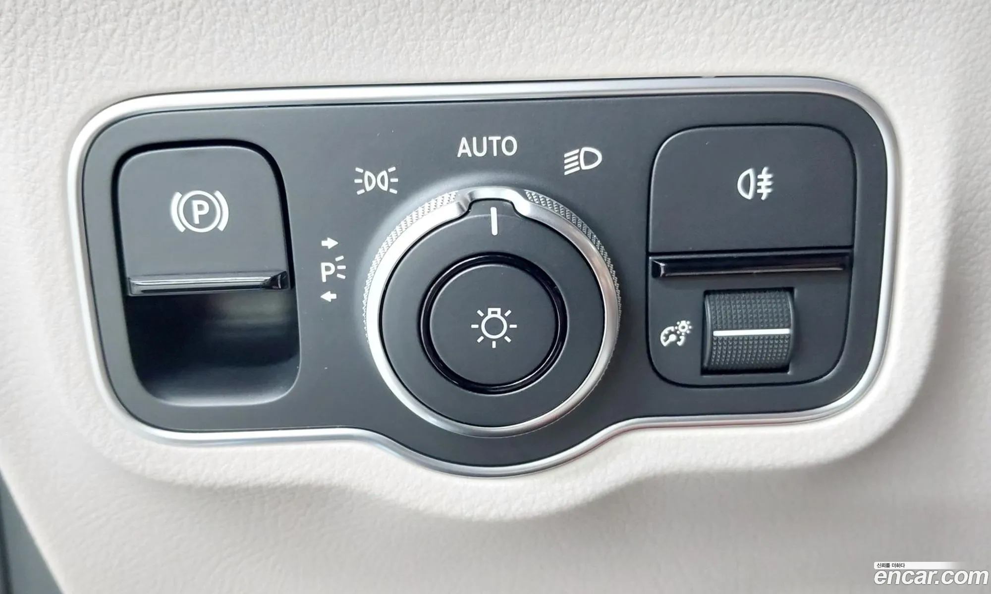 Mercedes-Benz EQA H243 2025 — 8