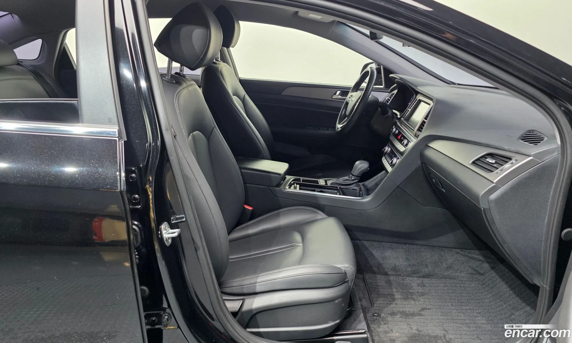Hyundai Sonata New Rise 2017 — 12