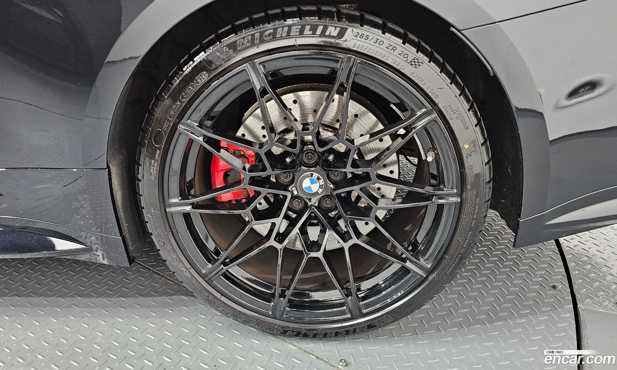 BMW M4 2023 WBS31BA06RCP10741 — 33
