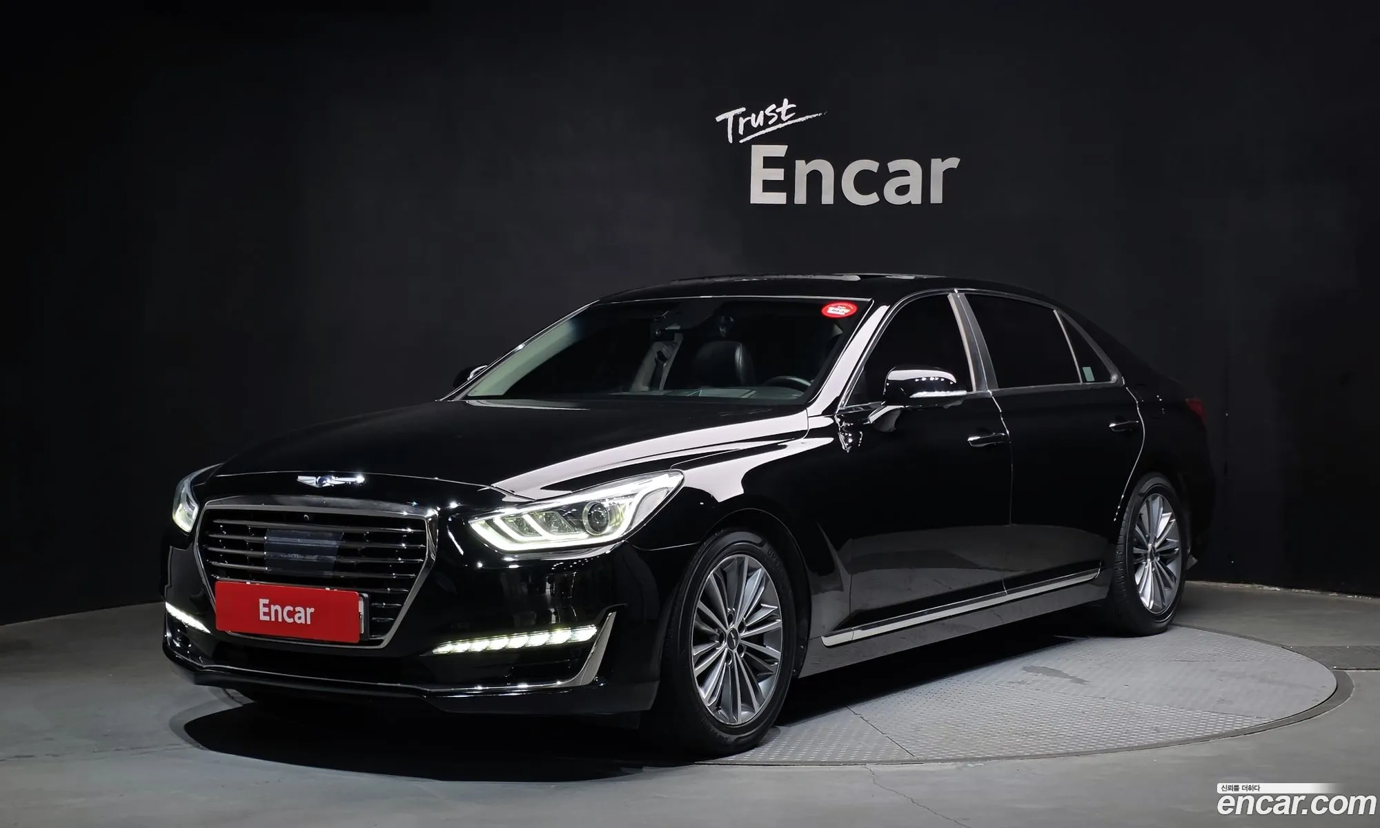 Genesis EQ900 2016 — 18
