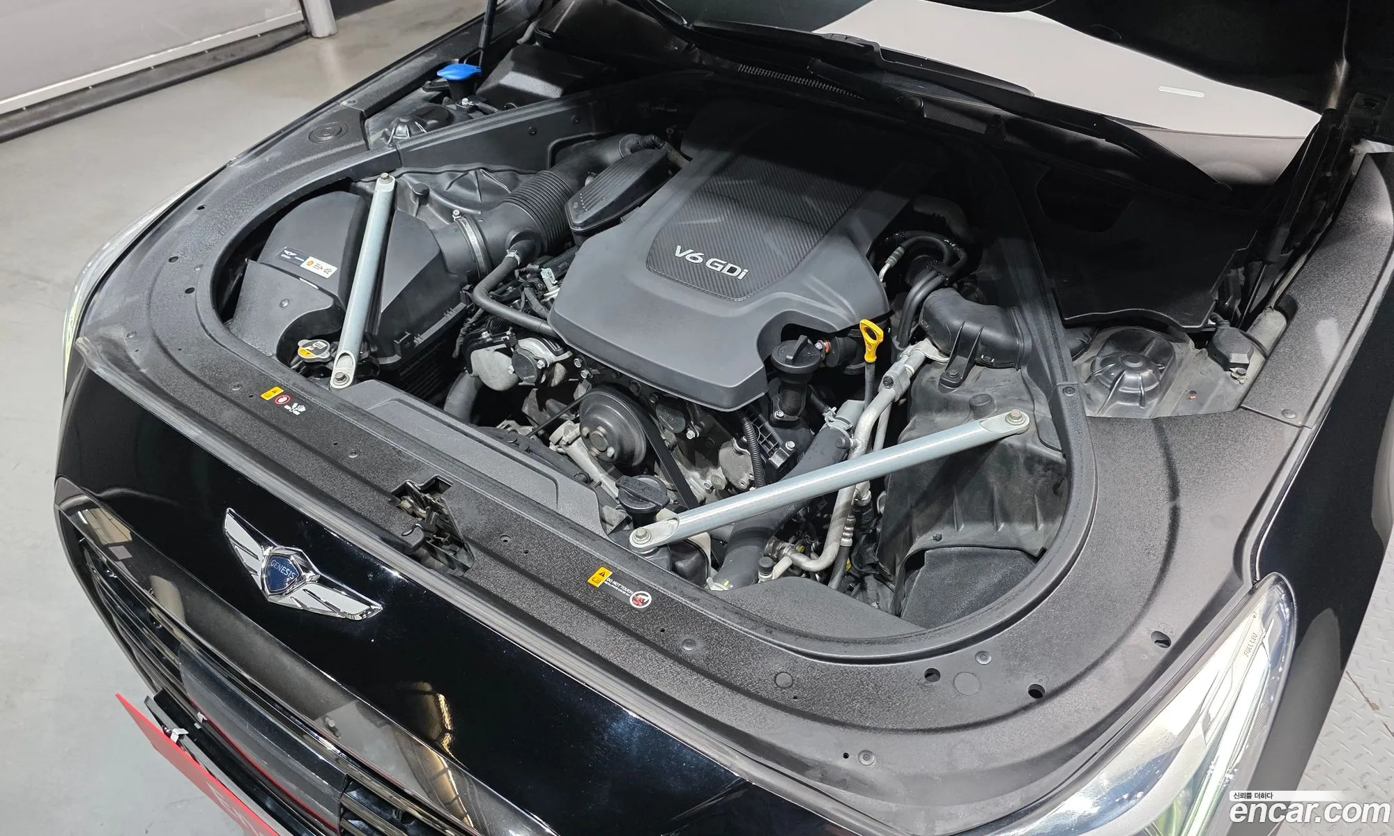 Genesis EQ900 2016 — 3