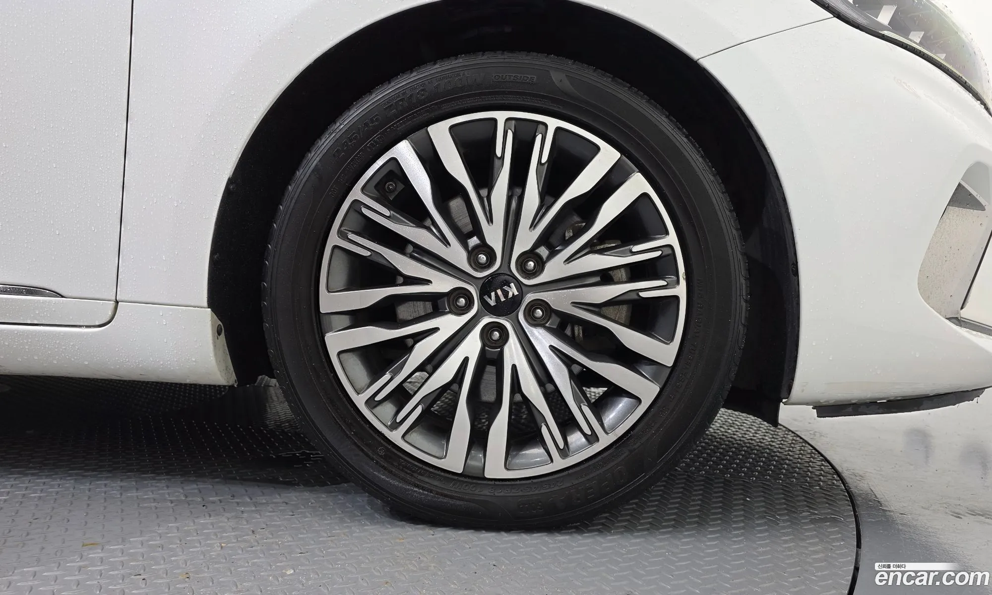 Kia K7 Premier 2020 — 32