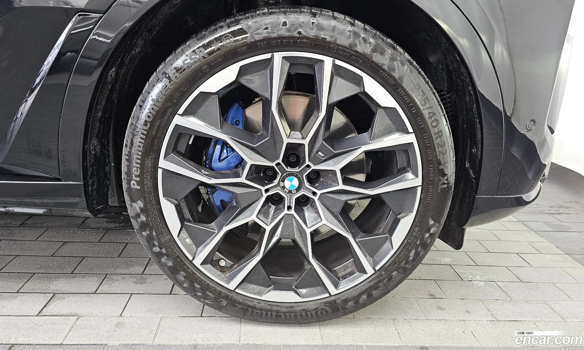 BMW X7 2025 WBA21EM0666666666 — 24