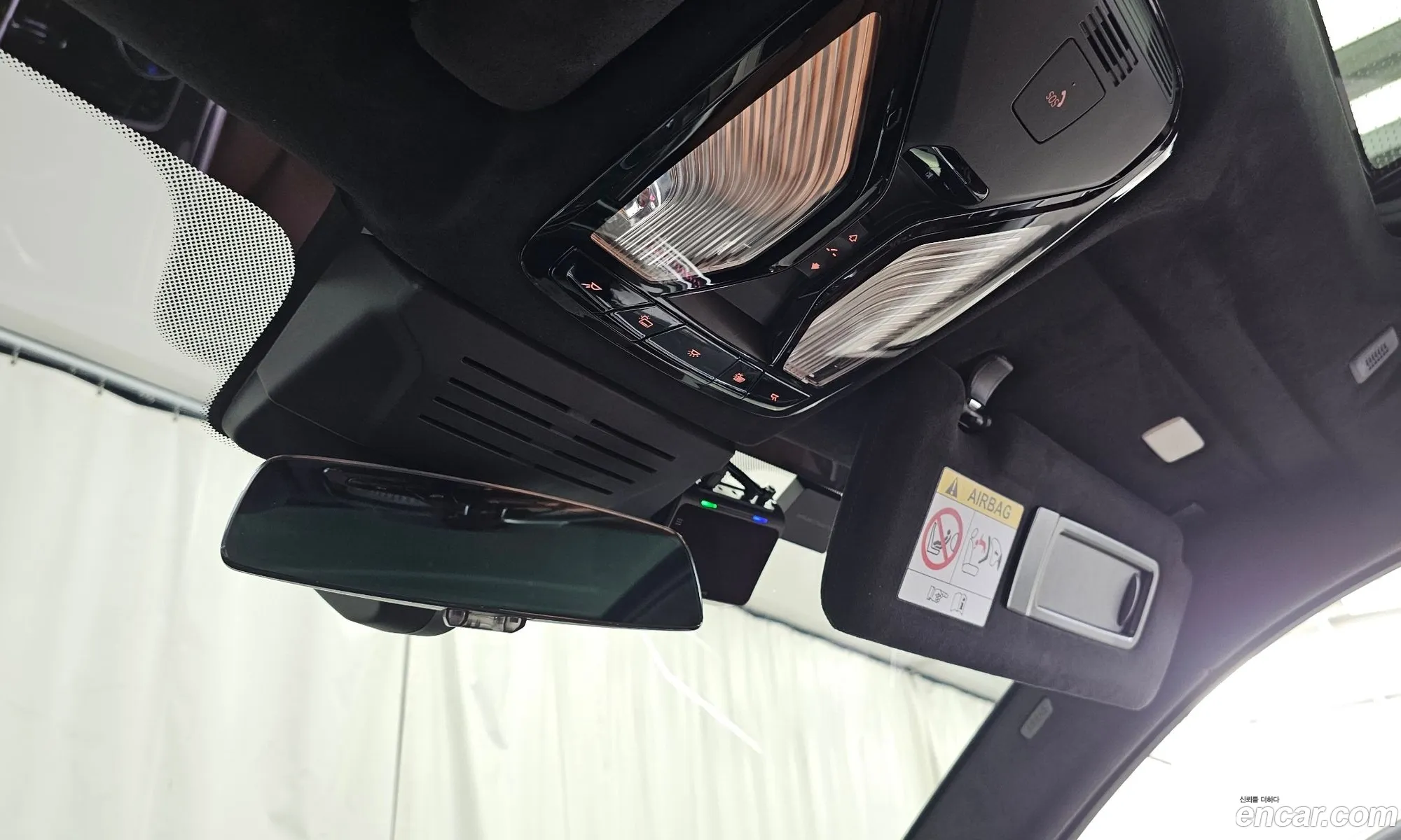 BMW X7 2025 WBA21EM0666666666 — 30