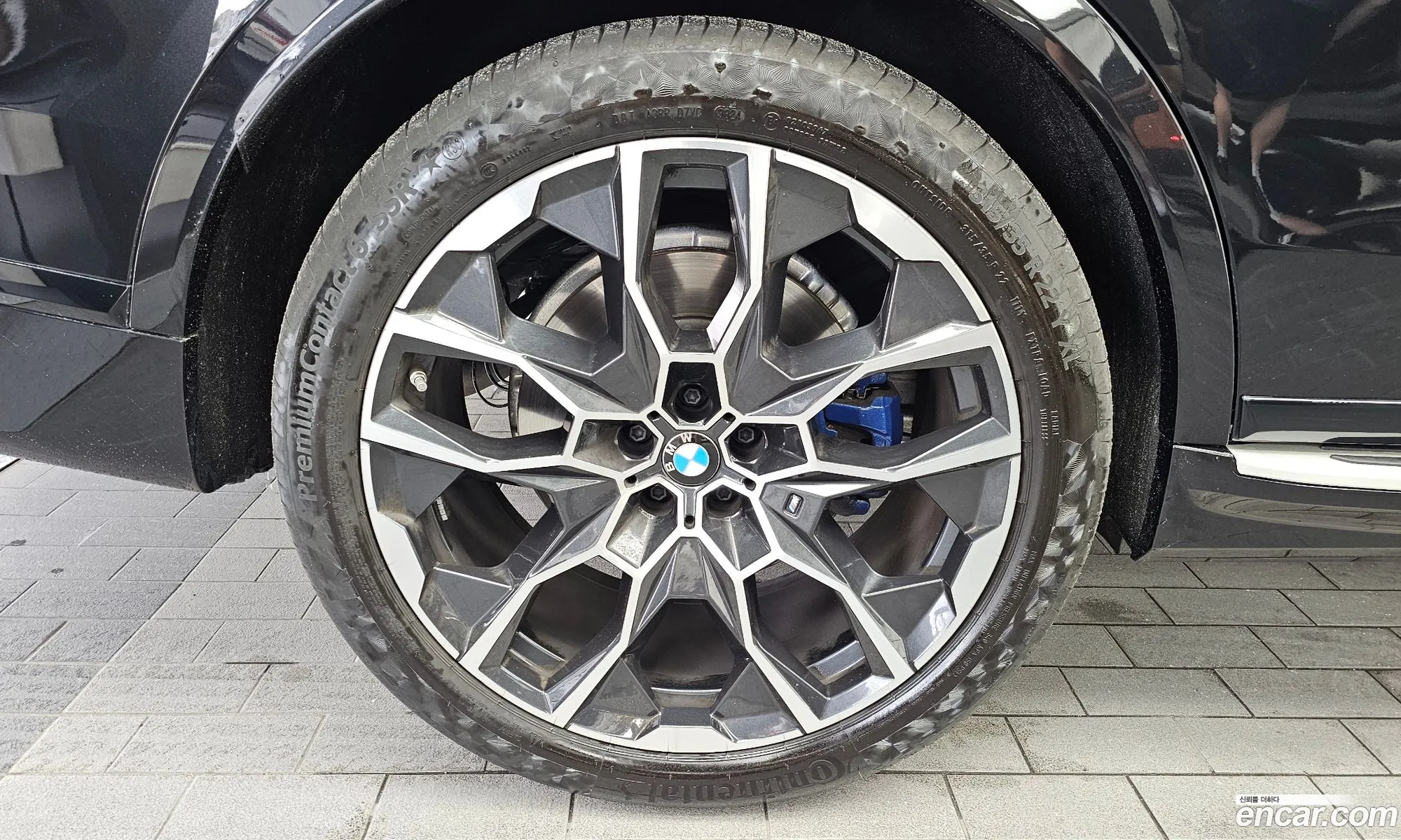 BMW X7 2025 WBA21EM0666666666 — 6