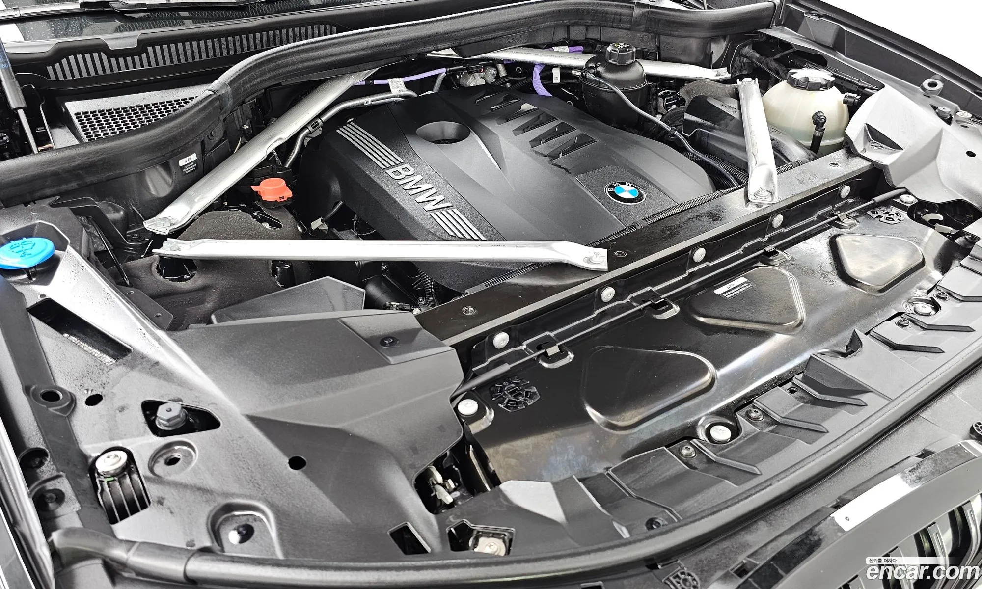 BMW X7 2025 WBA21EM0666666666 — 27