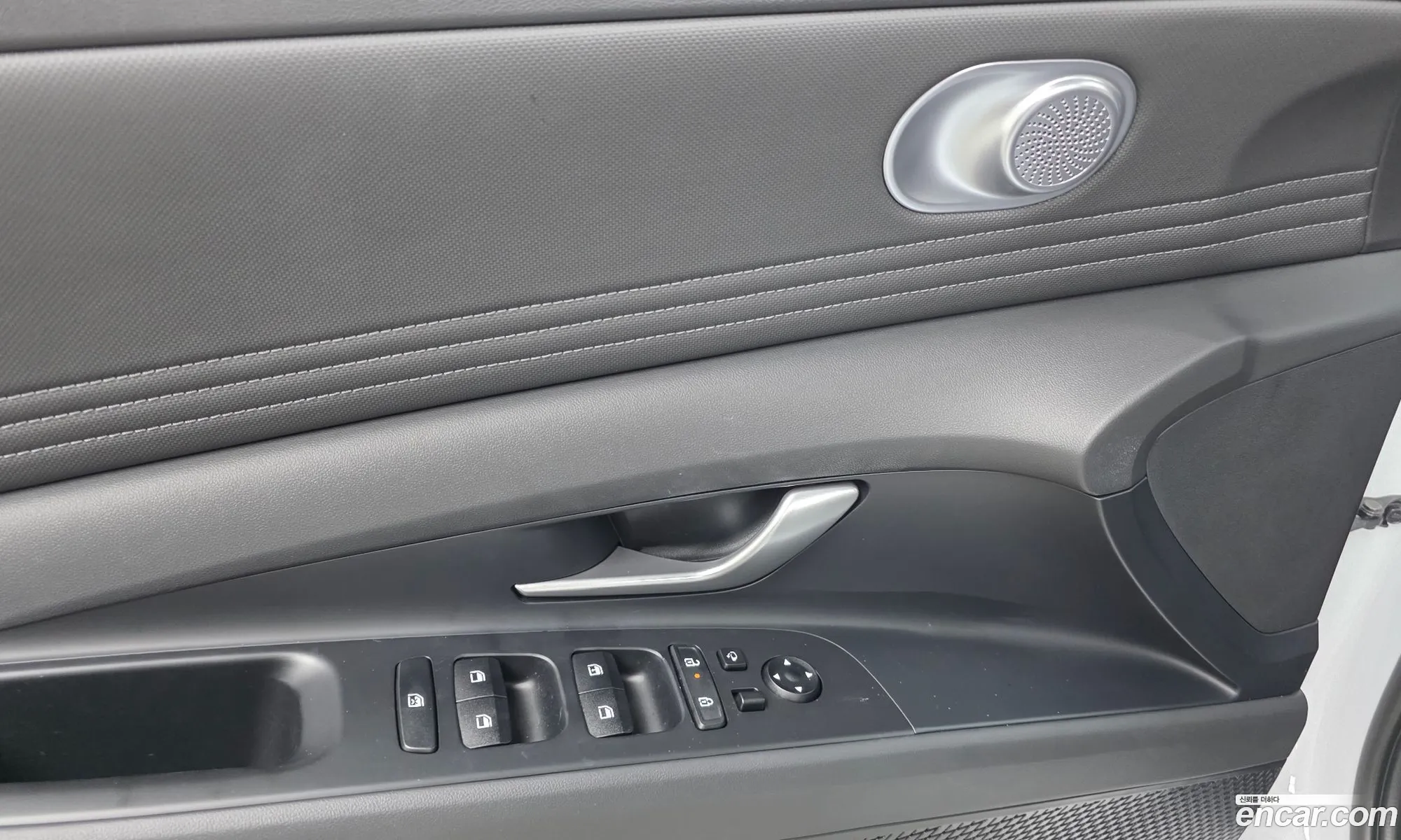 Hyundai Elantra 2024 — 9