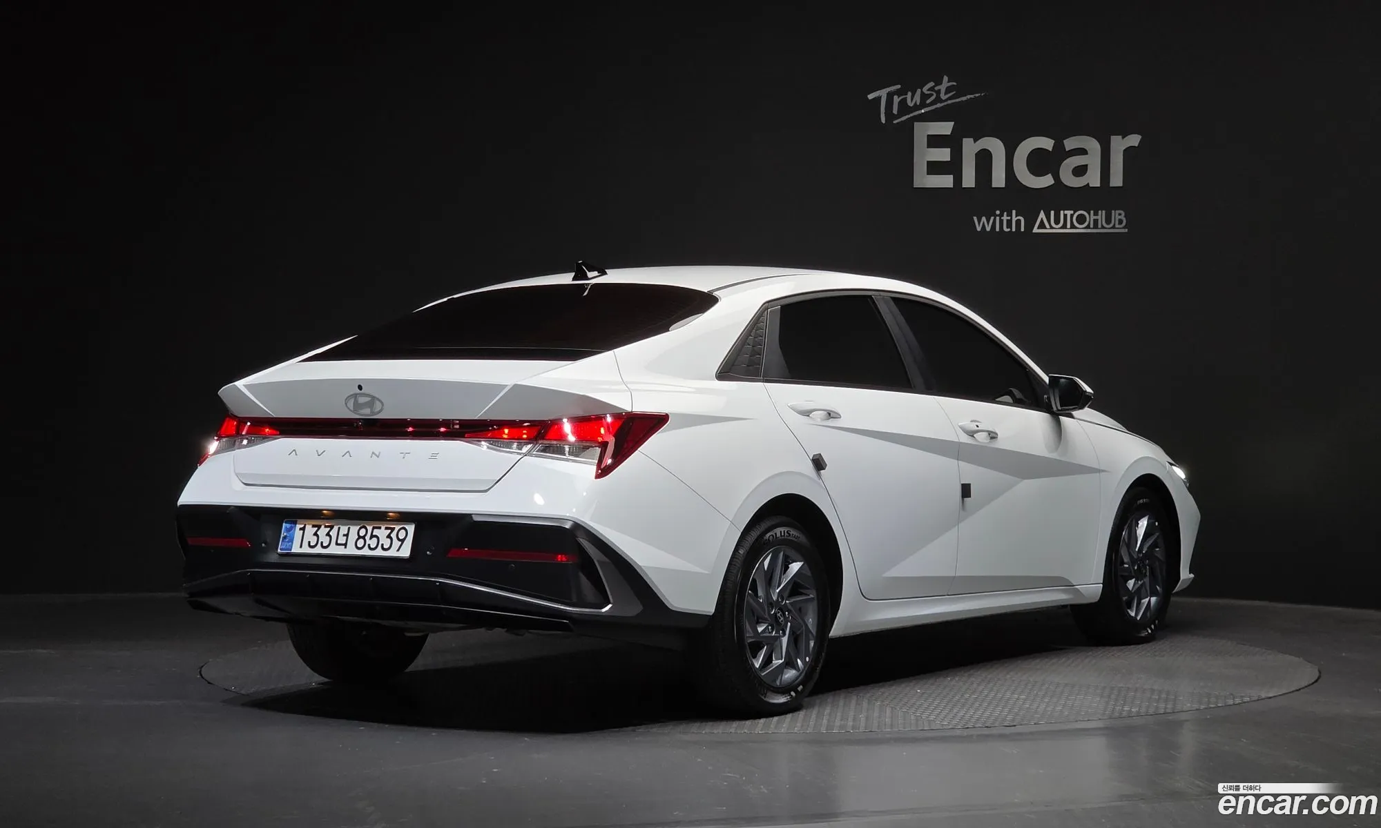 Hyundai Elantra 2024 — 28