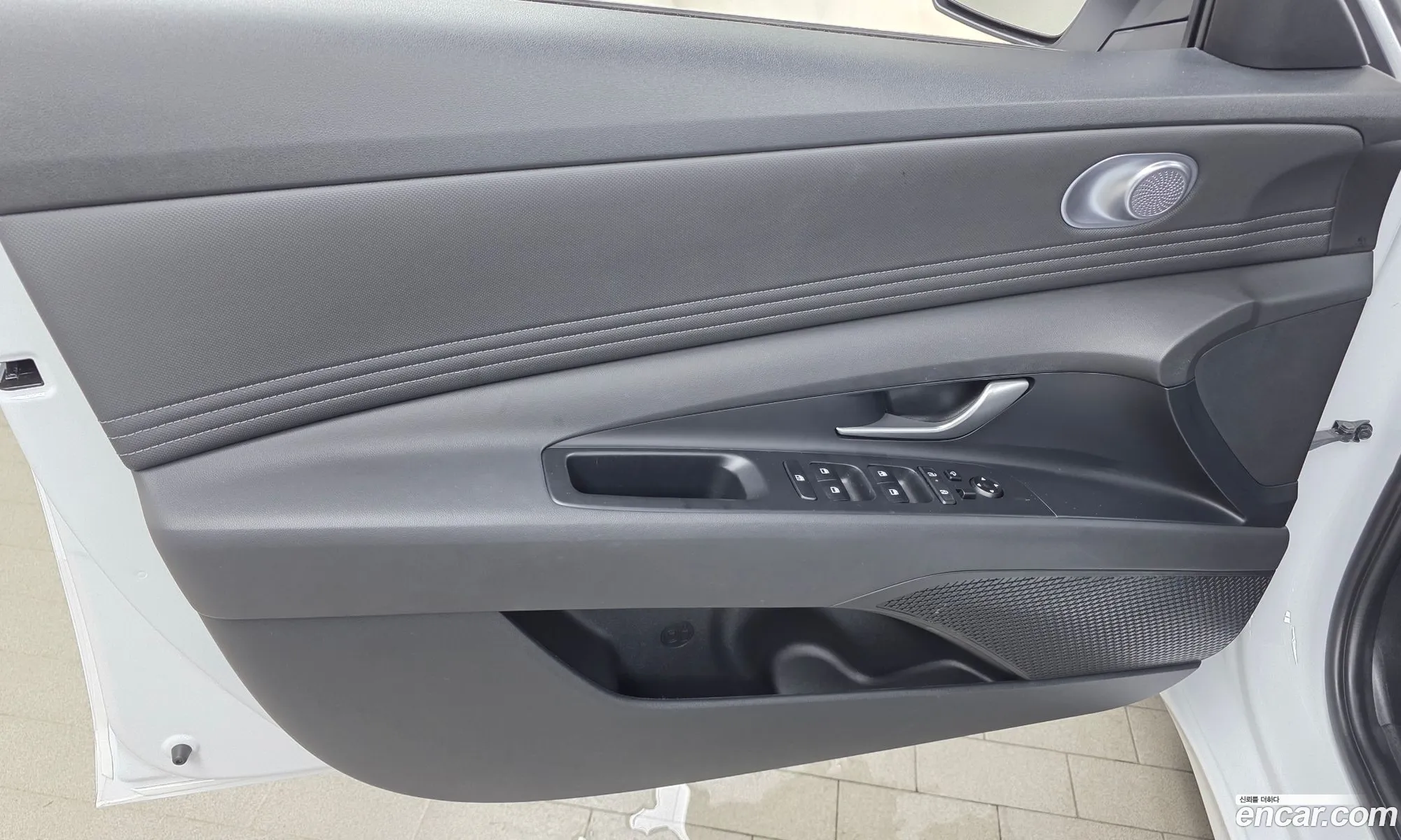 Hyundai Elantra 2024 — 7