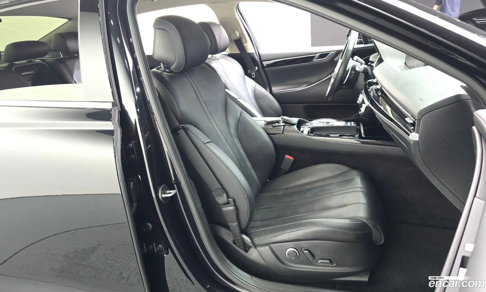 Genesis G80 2022 — 15