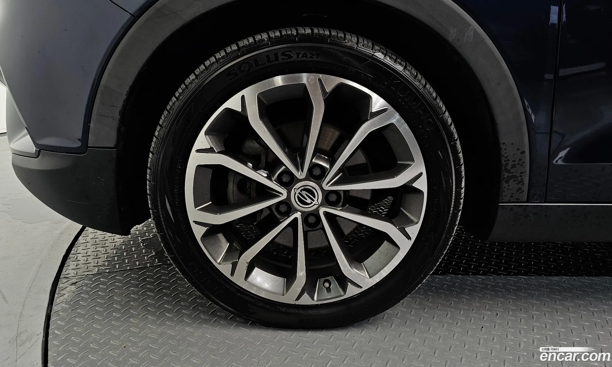 KG Mobility (SsangYong) Tivoli 2017 — 19