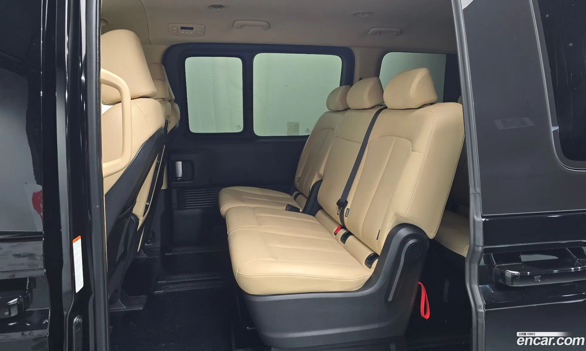 Hyundai Staria 2024 — 5