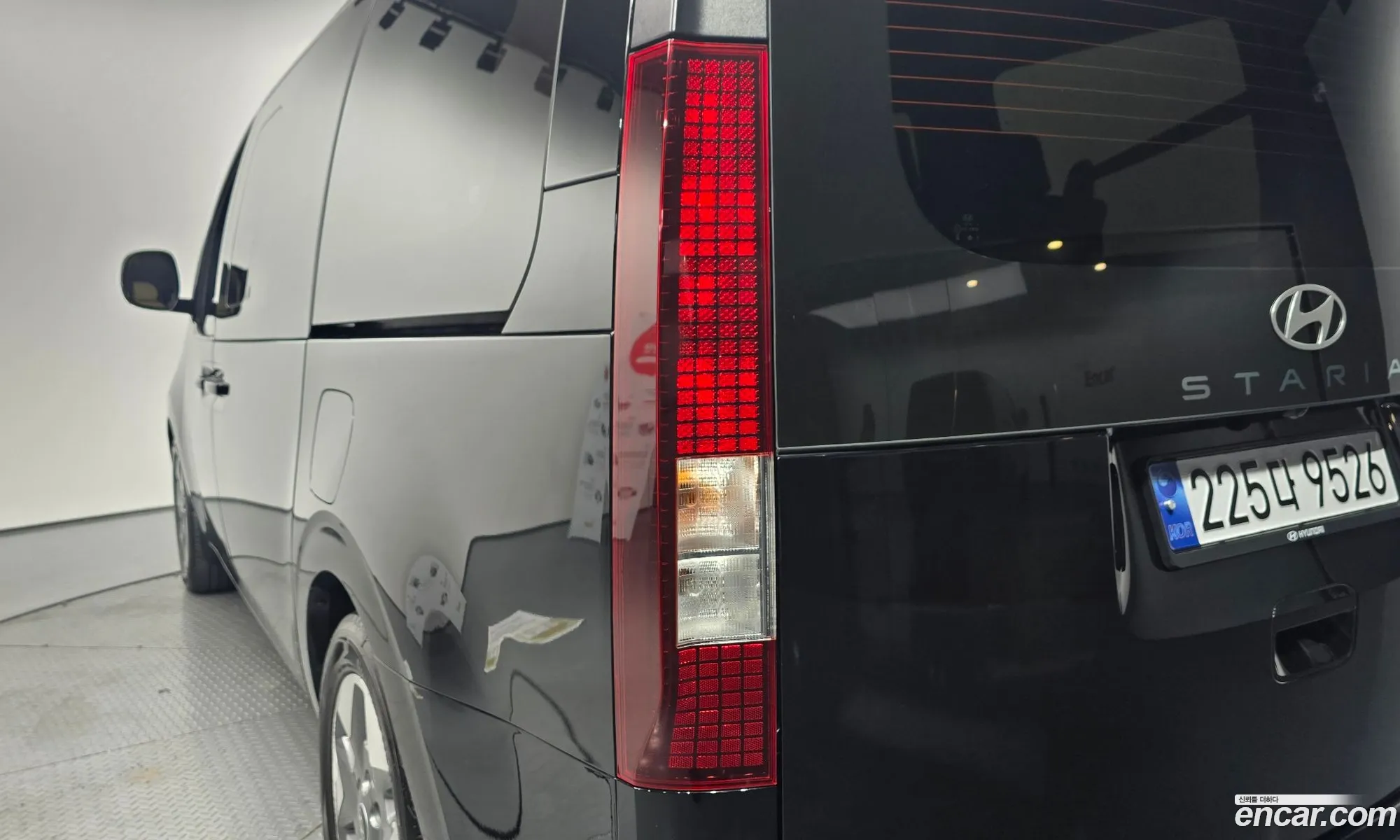 Hyundai Staria 2024 — 30