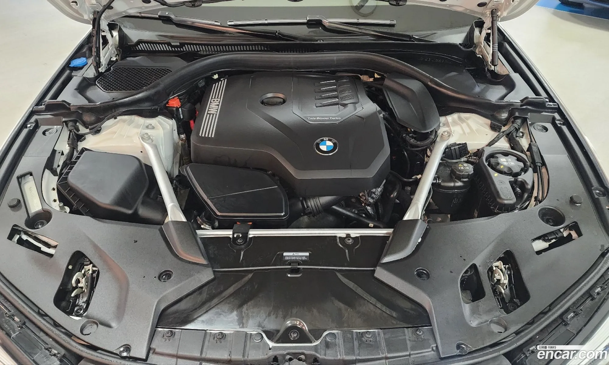 BMW 5 Series 2023 — 10