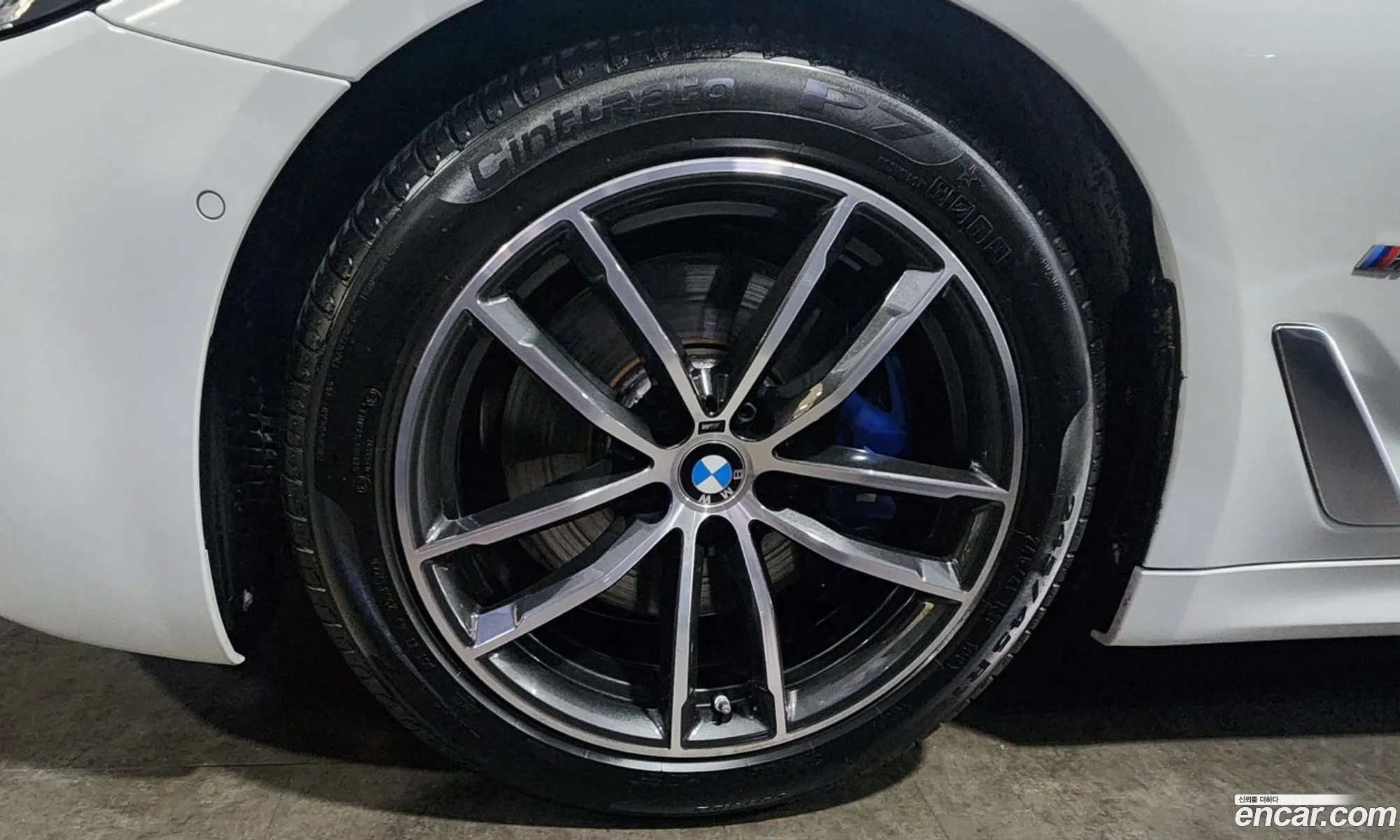 BMW 5 Series 2023 — 19