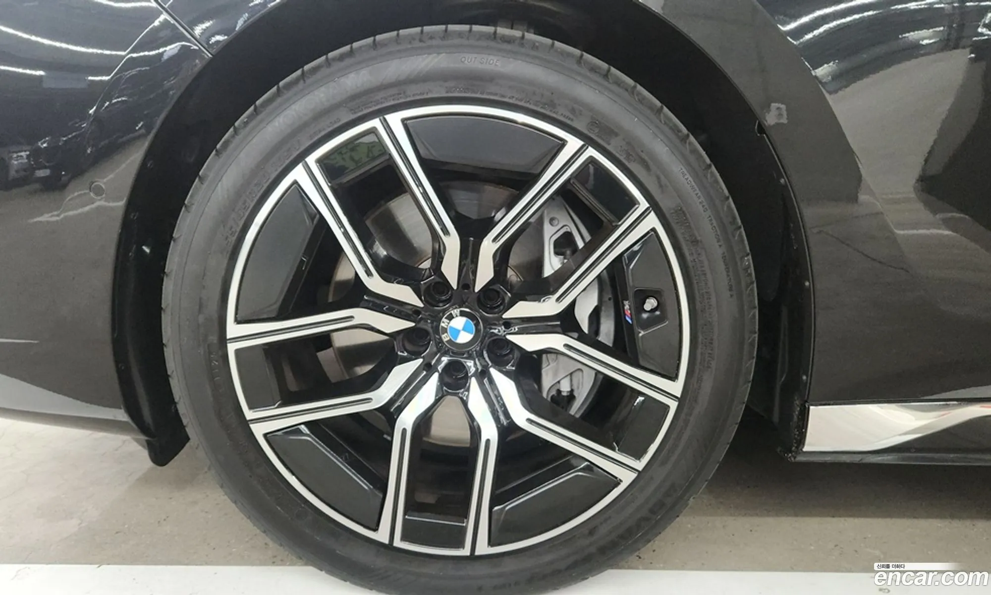BMW 7 Series 2025 — 16