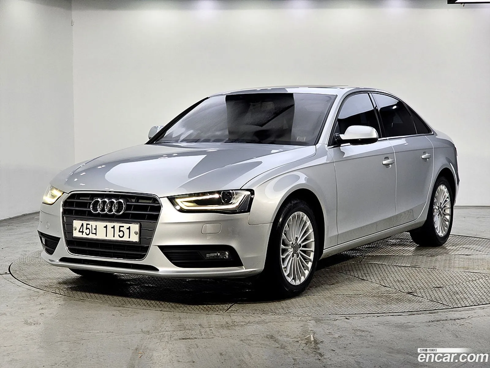 Audi A4 2014 — 19