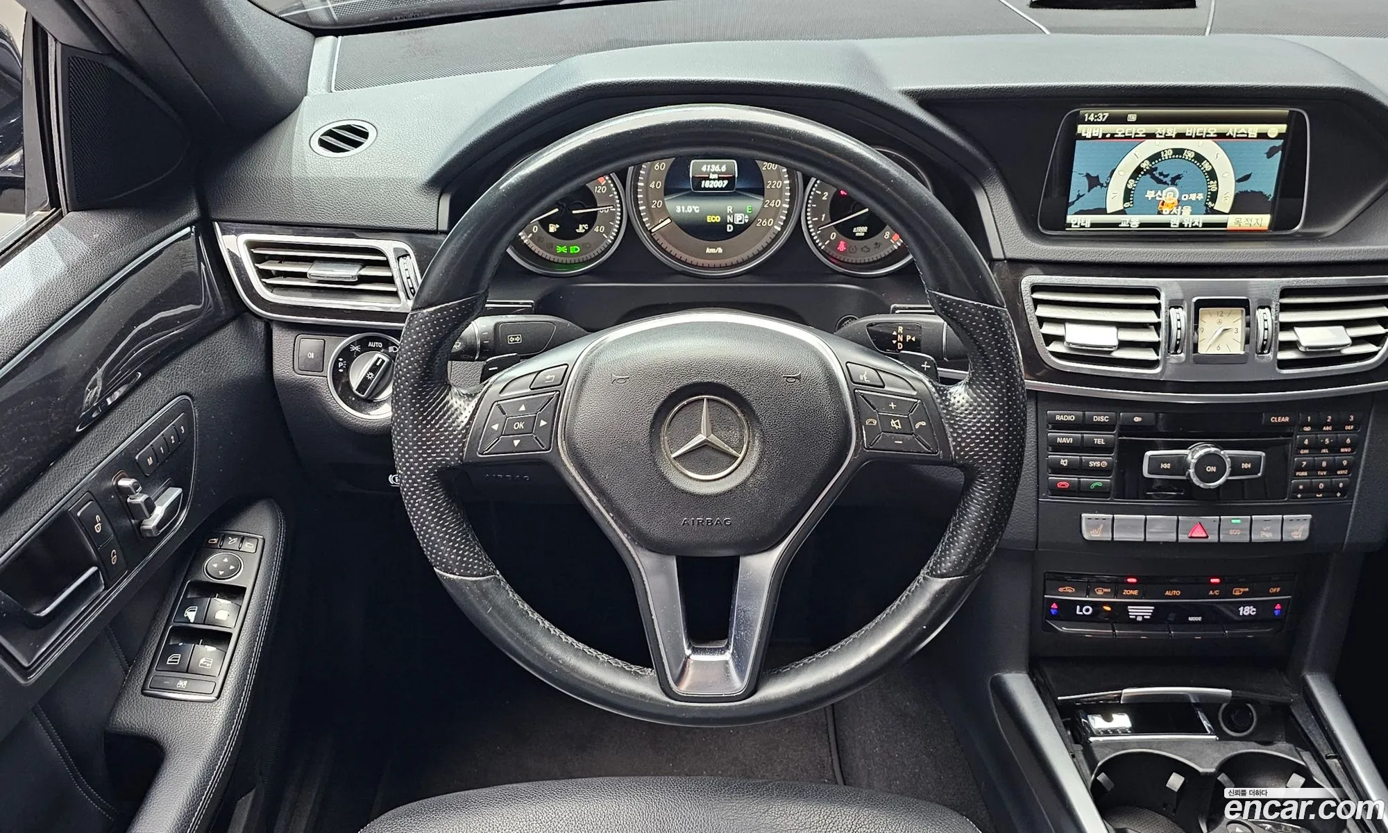 Mercedes-Benz E-Class W212 2014 WDDHF8BB5EB043698 — 4