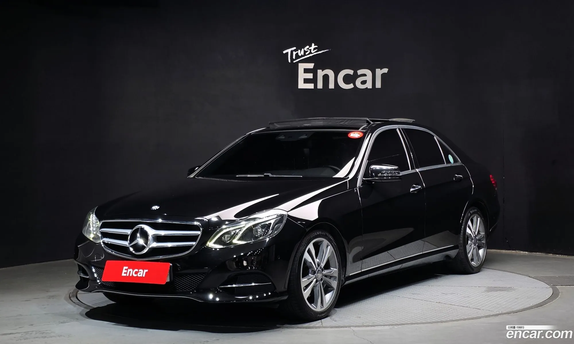 Mercedes-Benz E-Class W212 2014 WDDHF8BB5EB043698 — 11