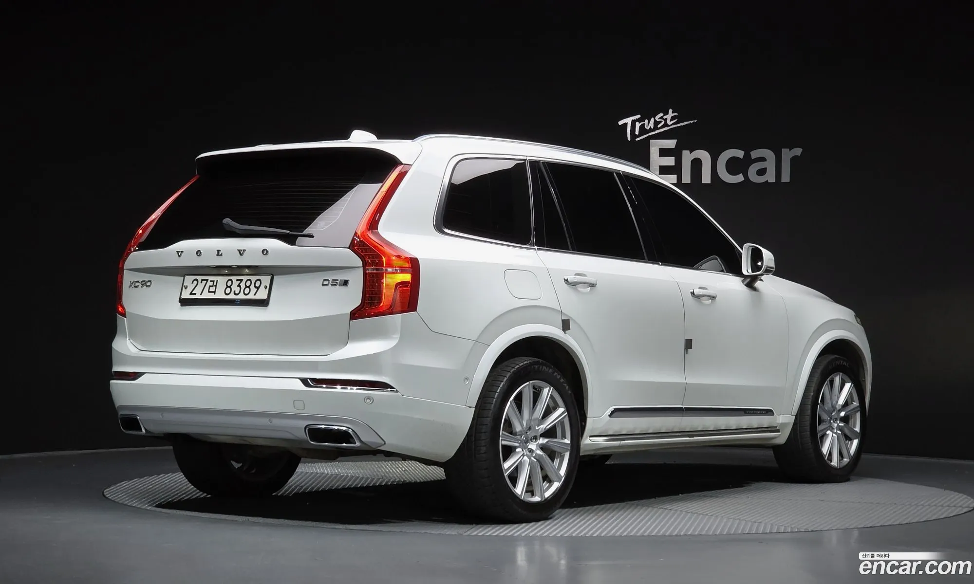 Volvo XC90 2017 YV1LF68BCH1163169 — 12