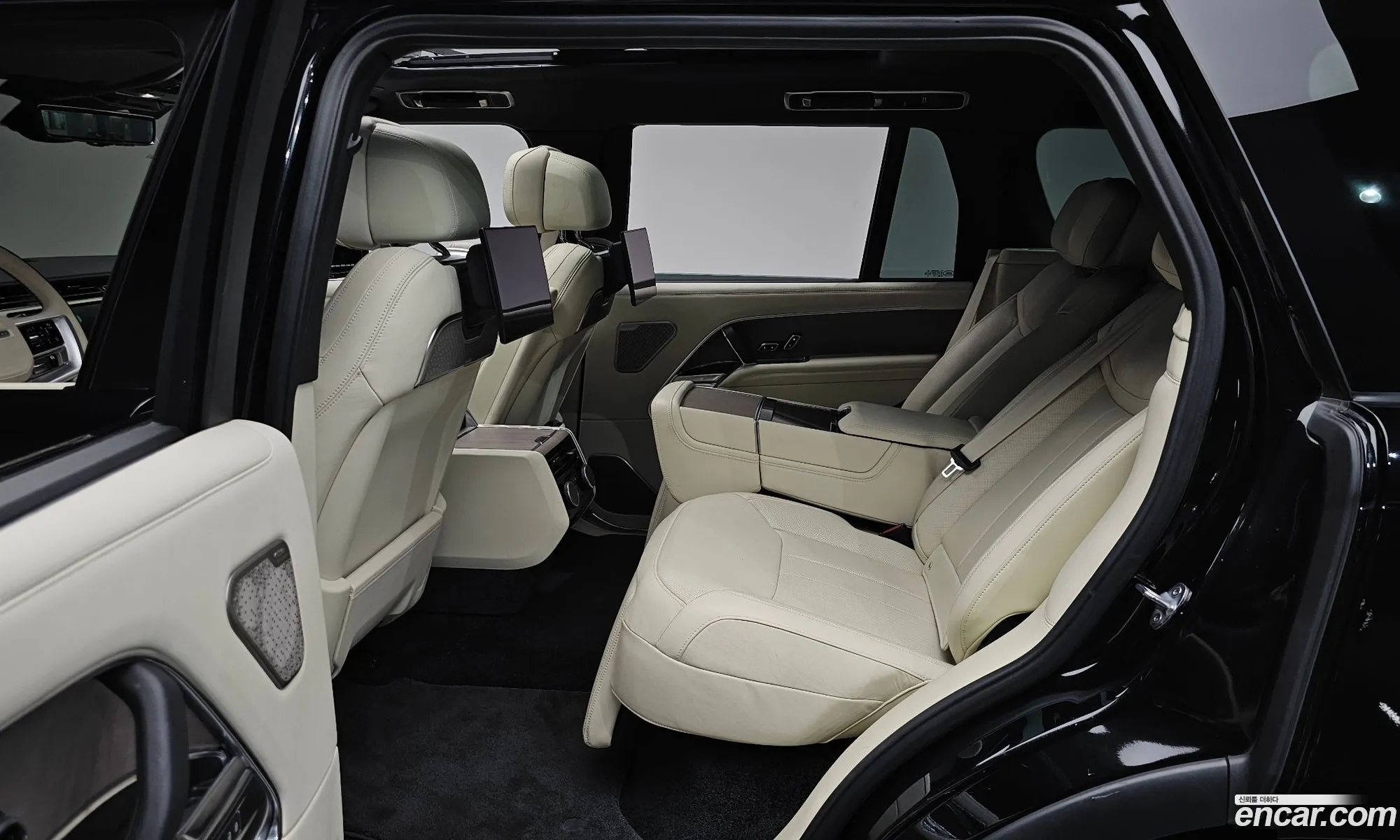 Land Rover Range Rover 2022 SALKABB70PA026784 — 41