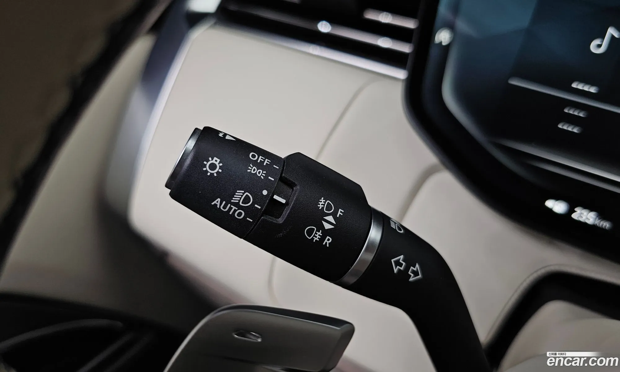 Land Rover Range Rover 2022 SALKABB70PA026784 — 8