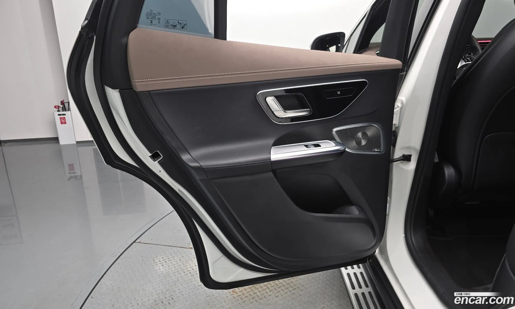 Mercedes-Benz EQE SUV X294 2023 — 2