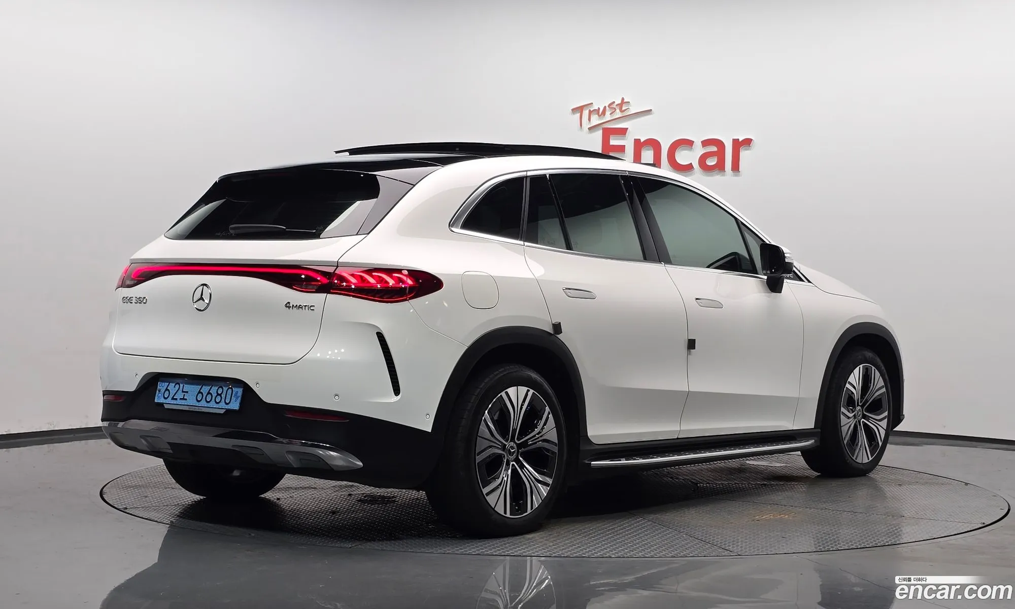 Mercedes-Benz EQE SUV X294 2023 — 14