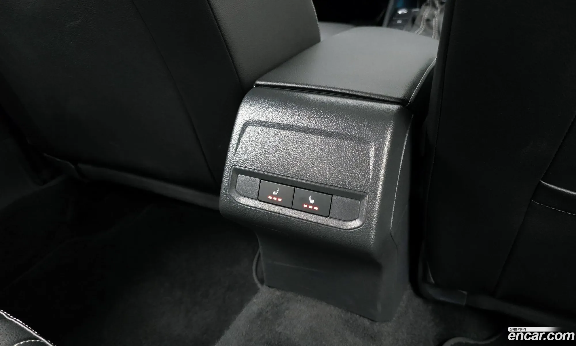 Volkswagen Jetta 7th Gen 2023 — 10