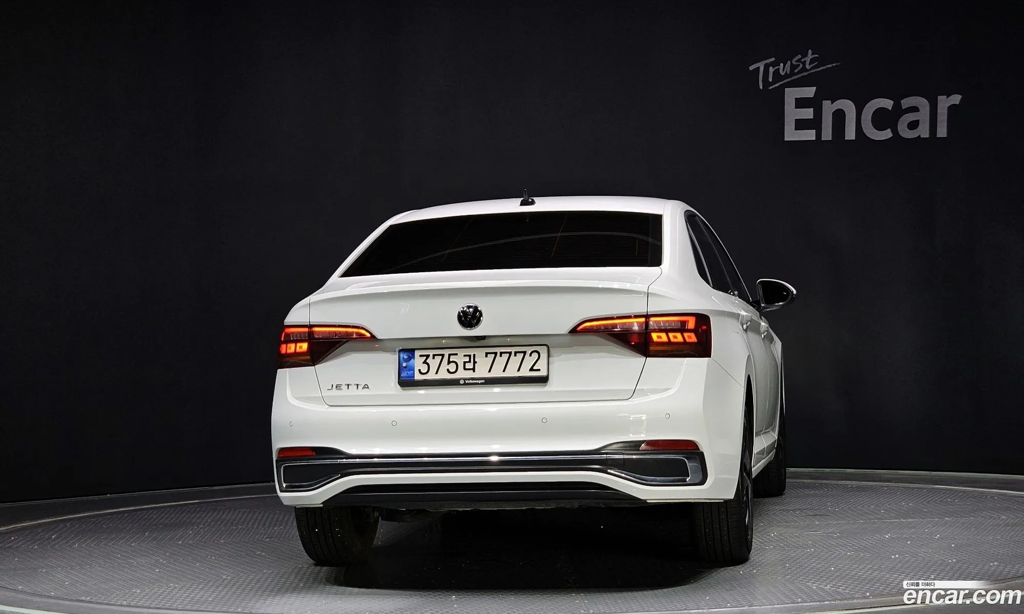 Volkswagen Jetta 7th Gen 2023 — 13