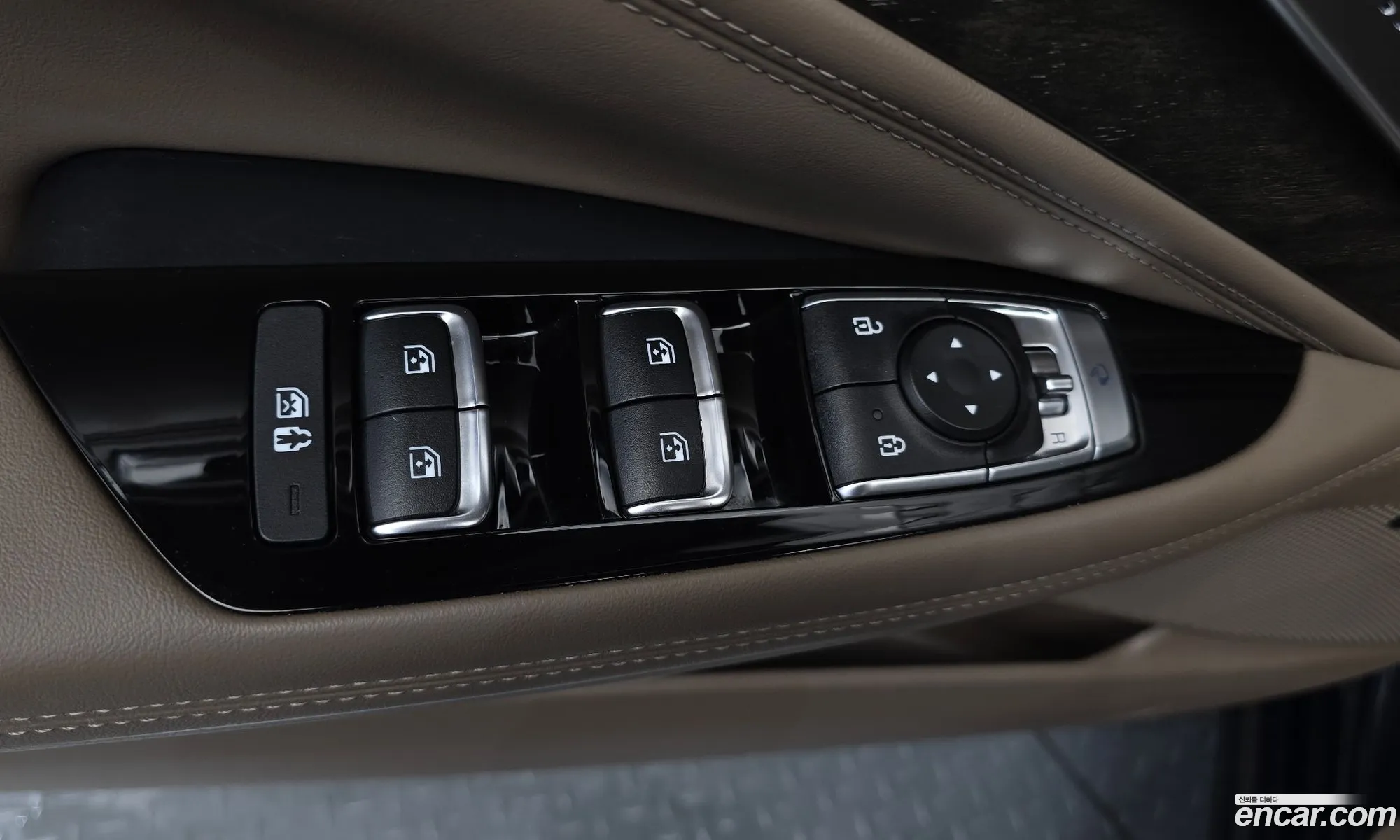 Kia K8 Hybrid 2022 — 27