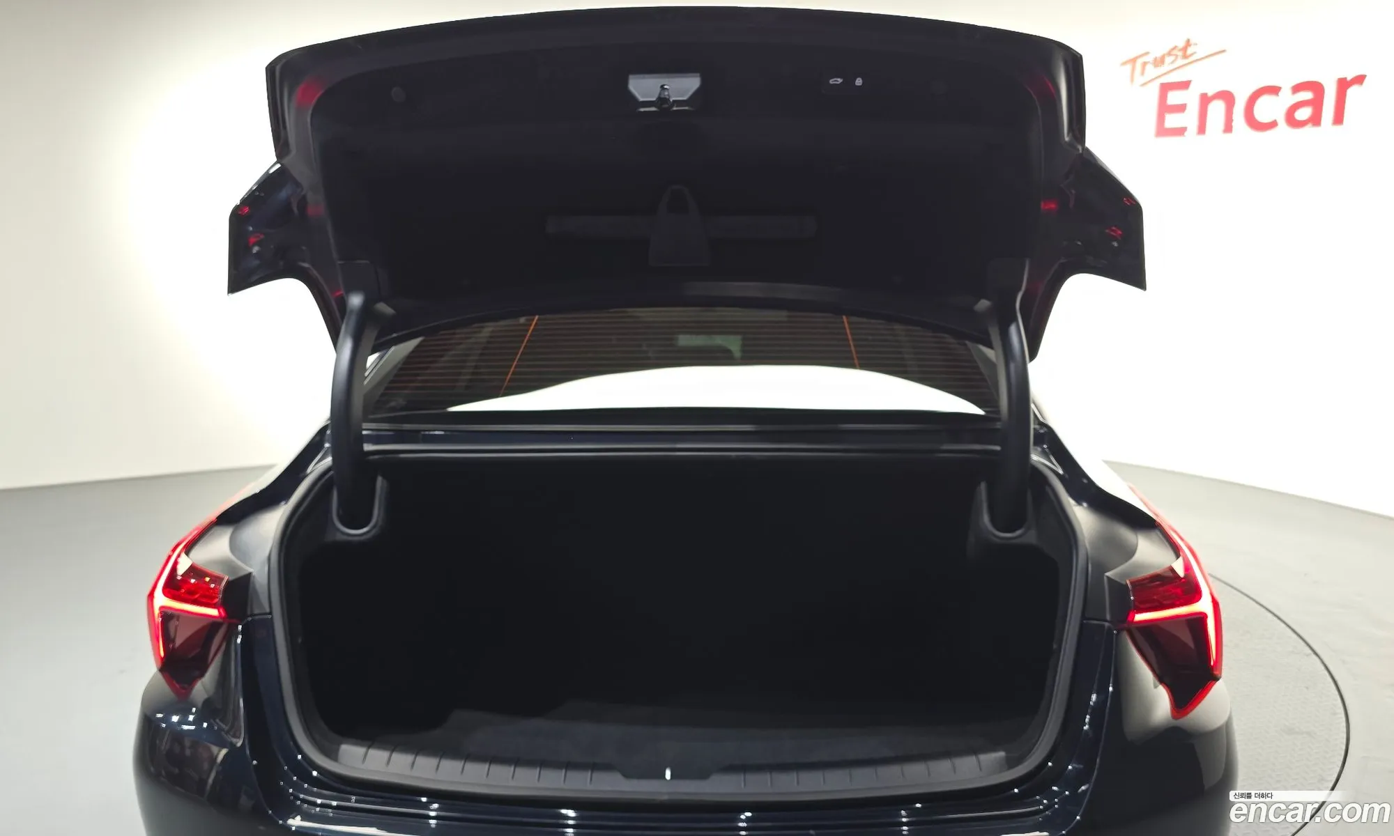 Kia K8 Hybrid 2022 — 18
