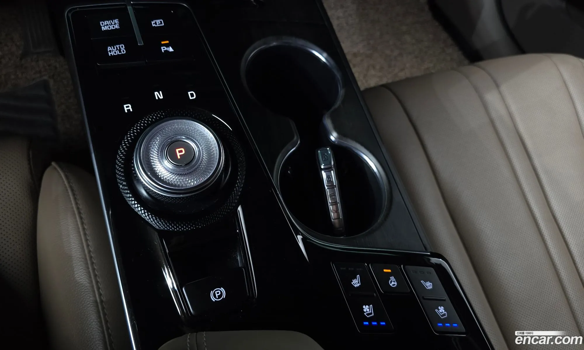 Kia K8 Hybrid 2022 — 9