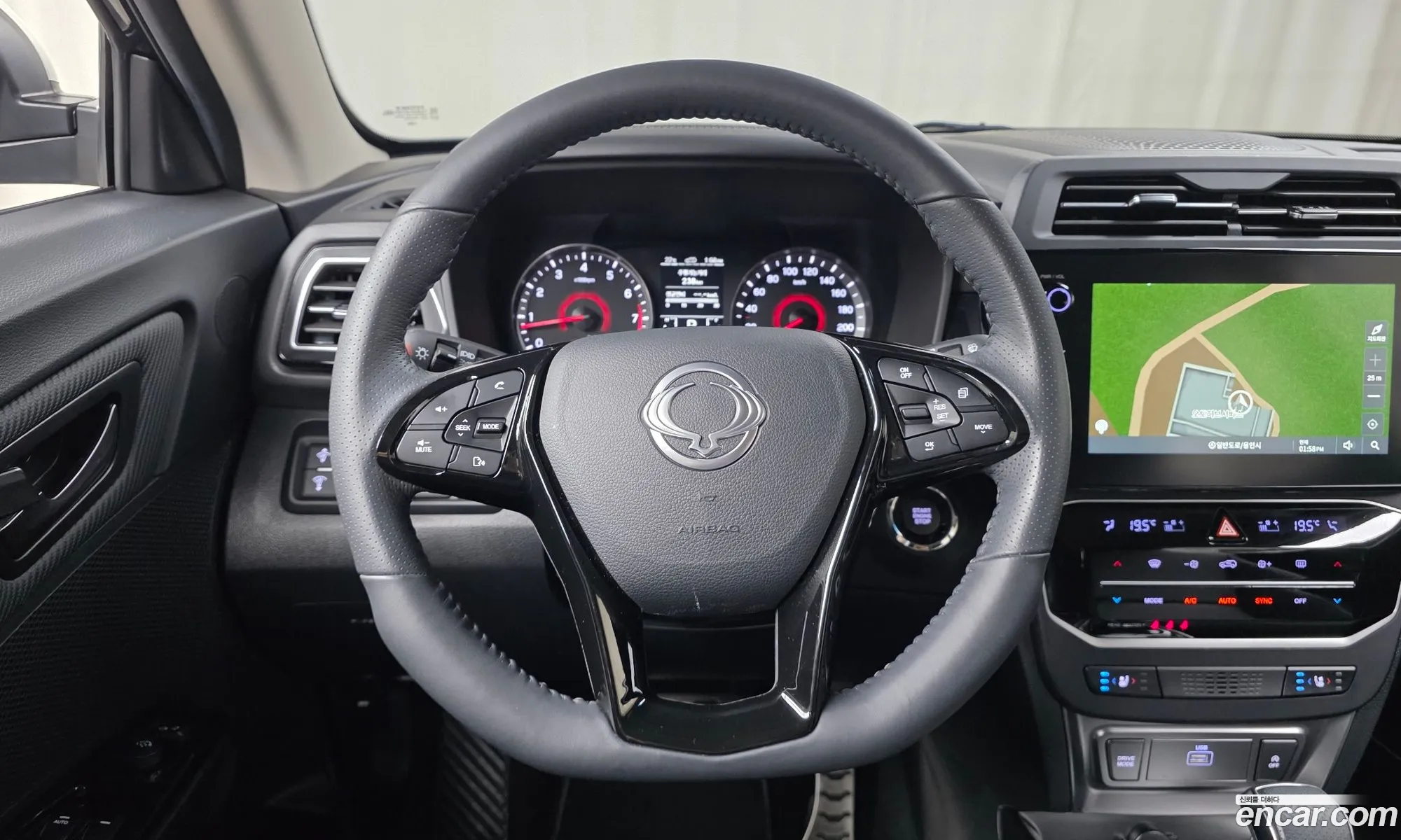 KG Mobility (SsangYong) Tivoli 2024 — 11