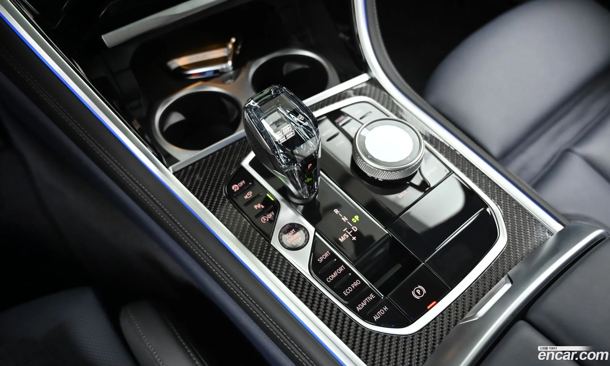BMW 8 Series 2025 — 18