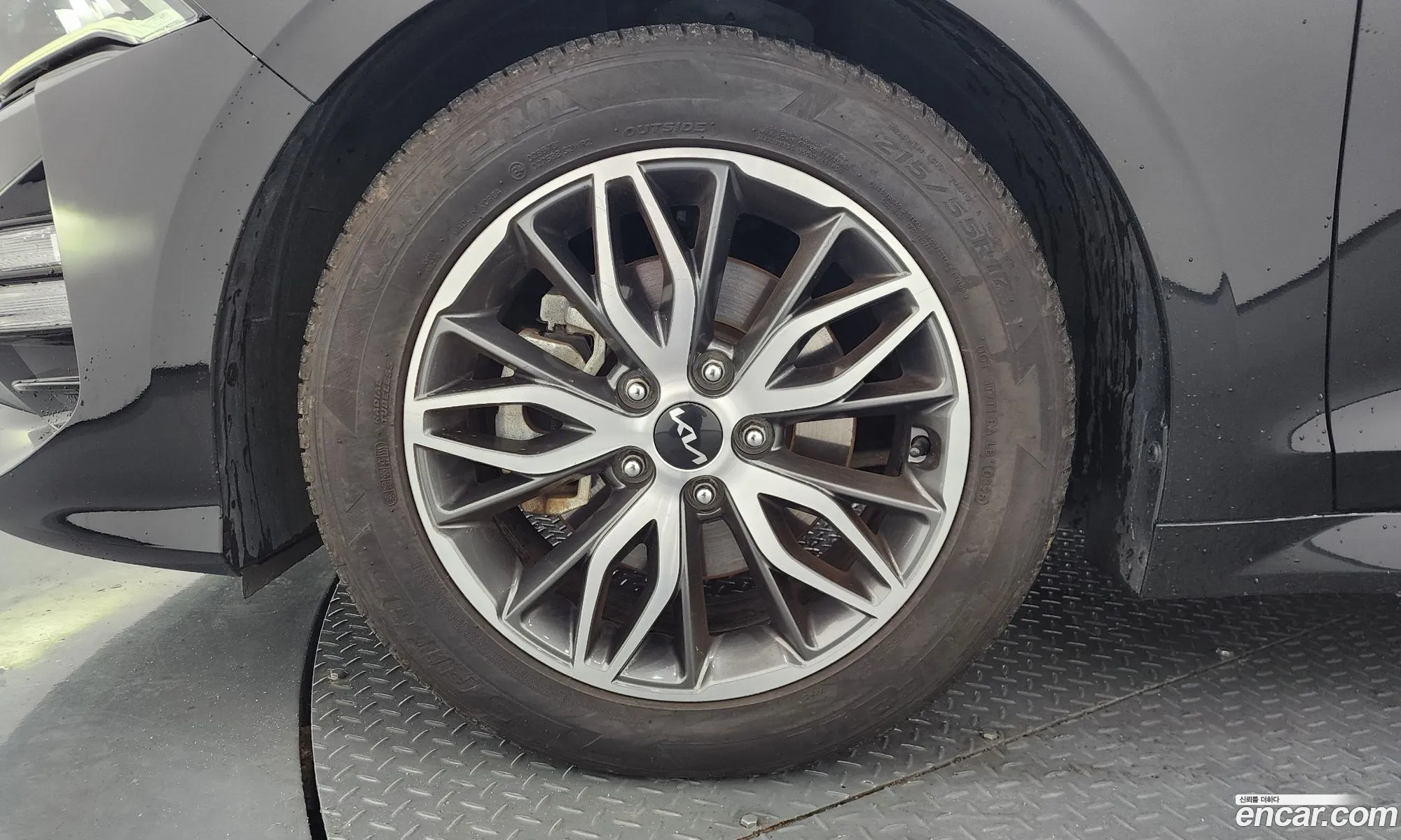 Kia K5 2023 — 10