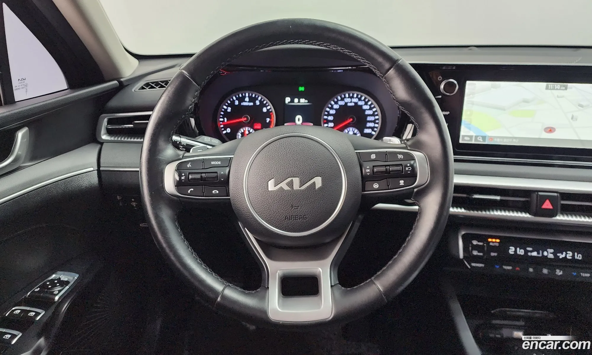 Kia K5 2023 — 17