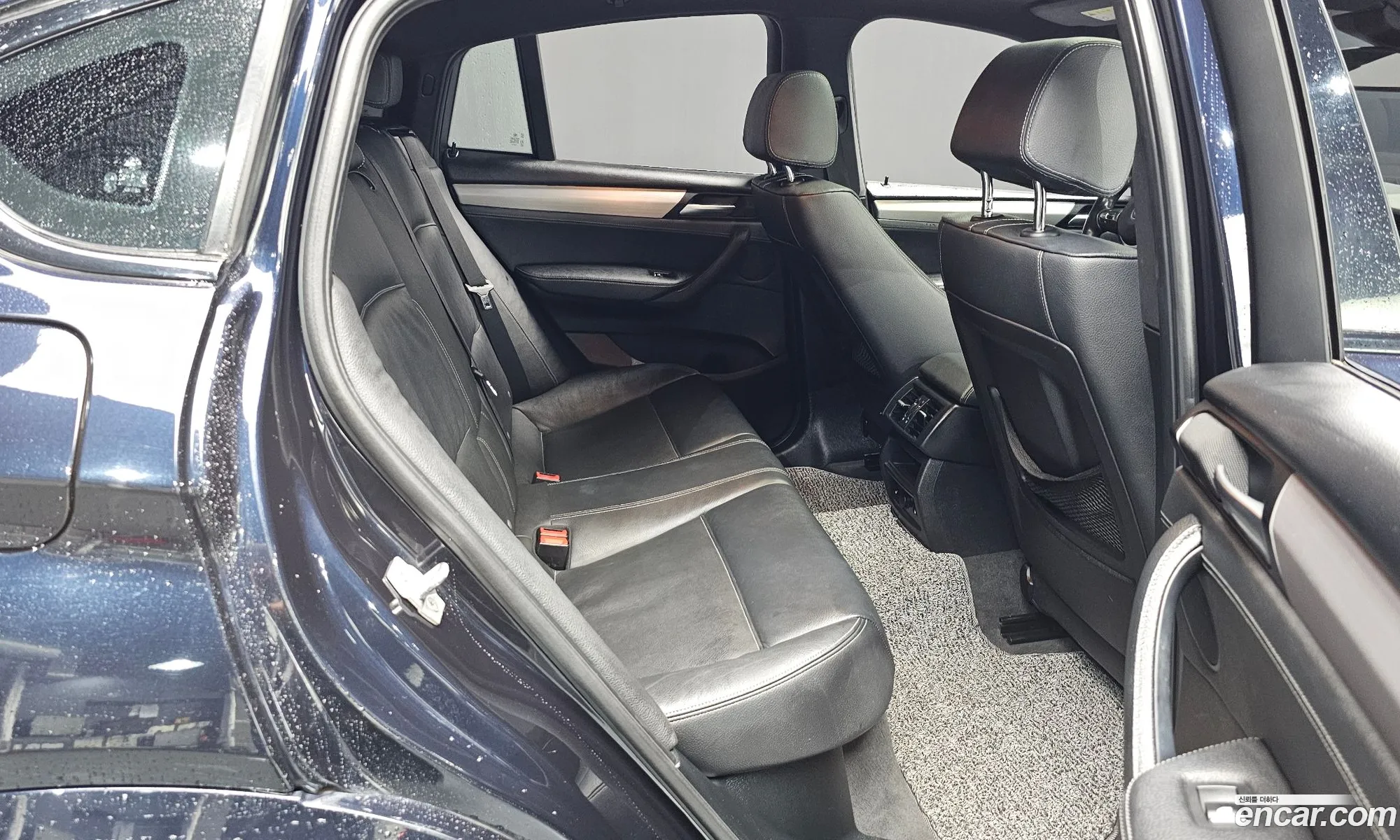 BMW X4 2017 WBAXX1104H0W11575 — 17