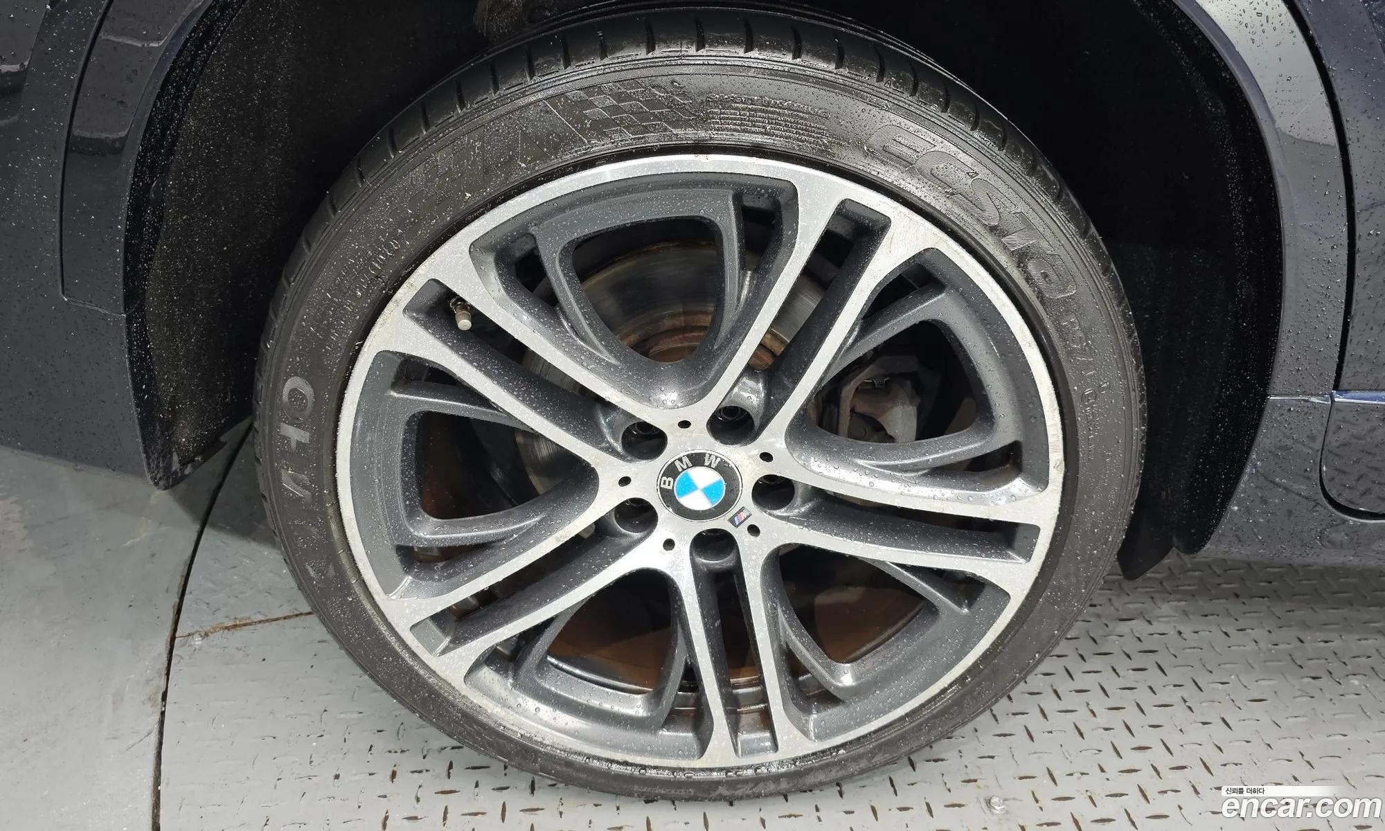 BMW X4 2017 WBAXX1104H0W11575 — 13