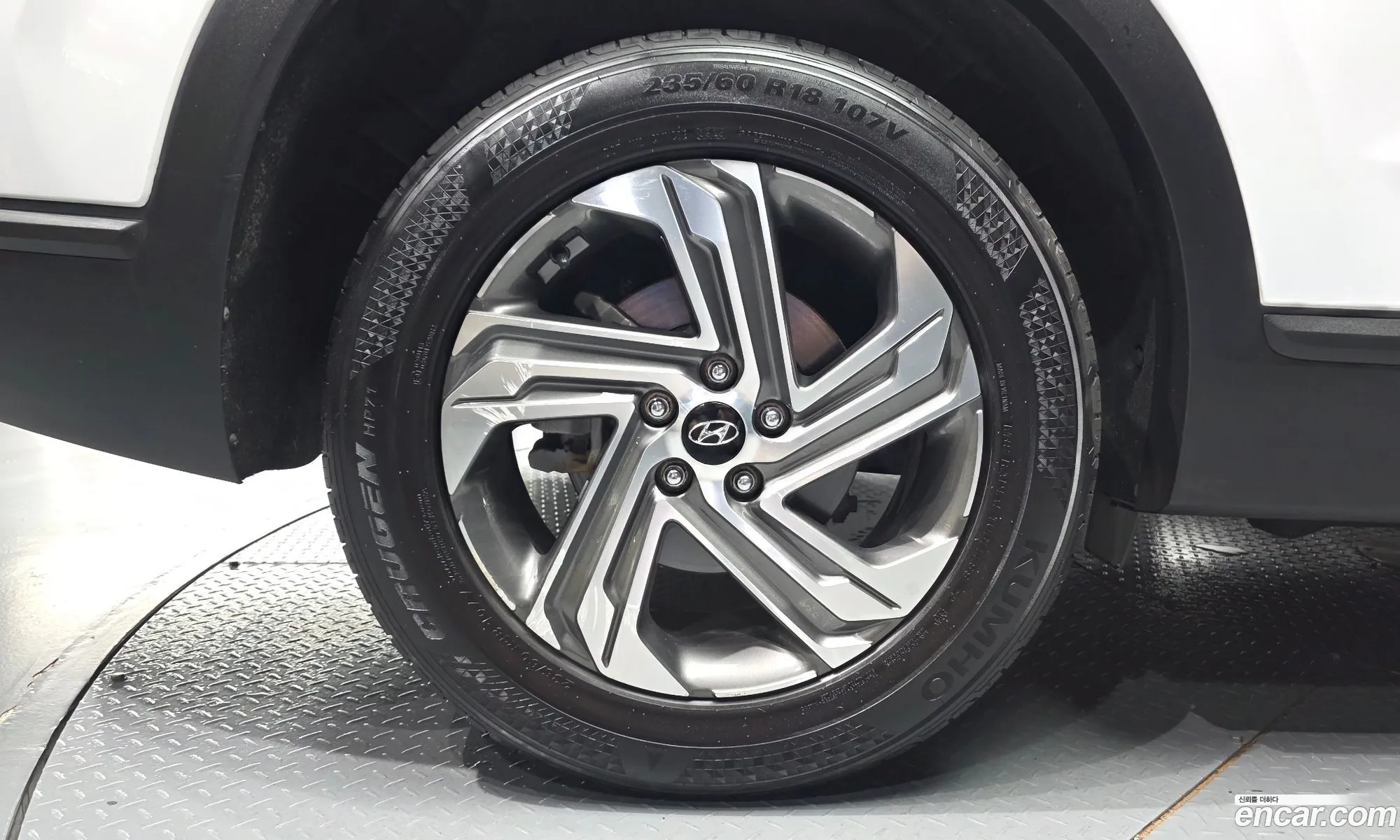Hyundai Santa Fe 2020 — 28