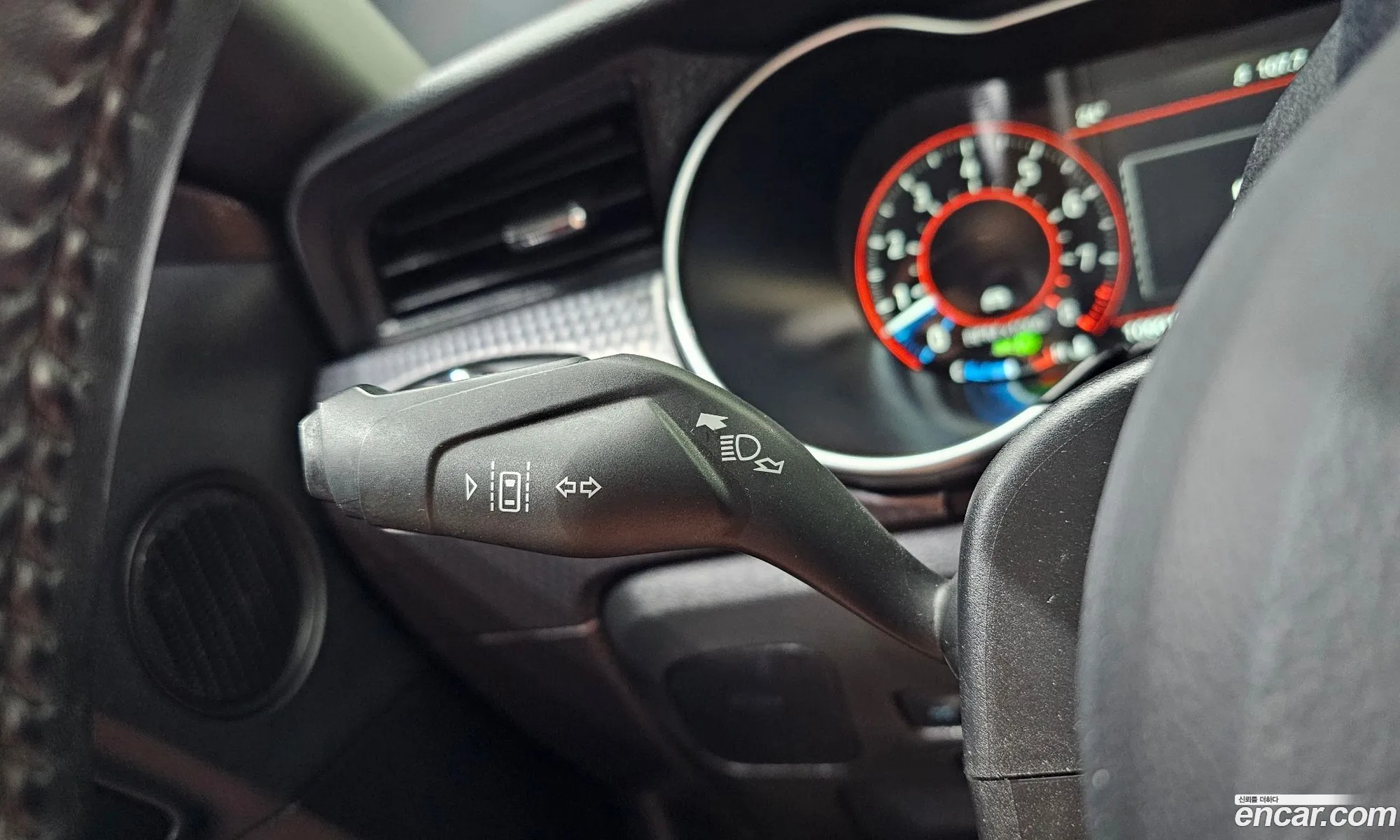 Ford Mustang 2019 1FA6P8CF111111111 — 26