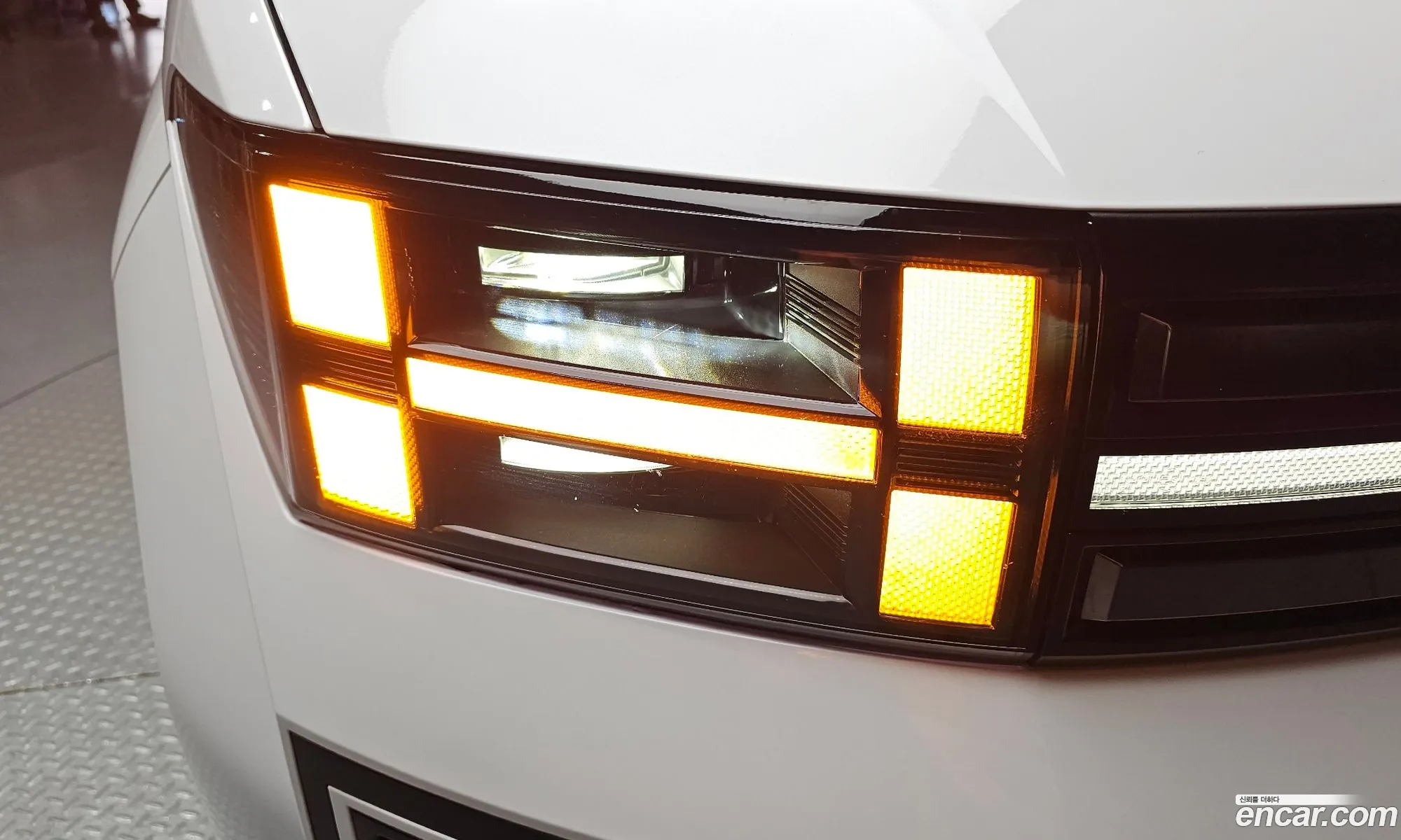 Hyundai Santa Fe 2026 — 16